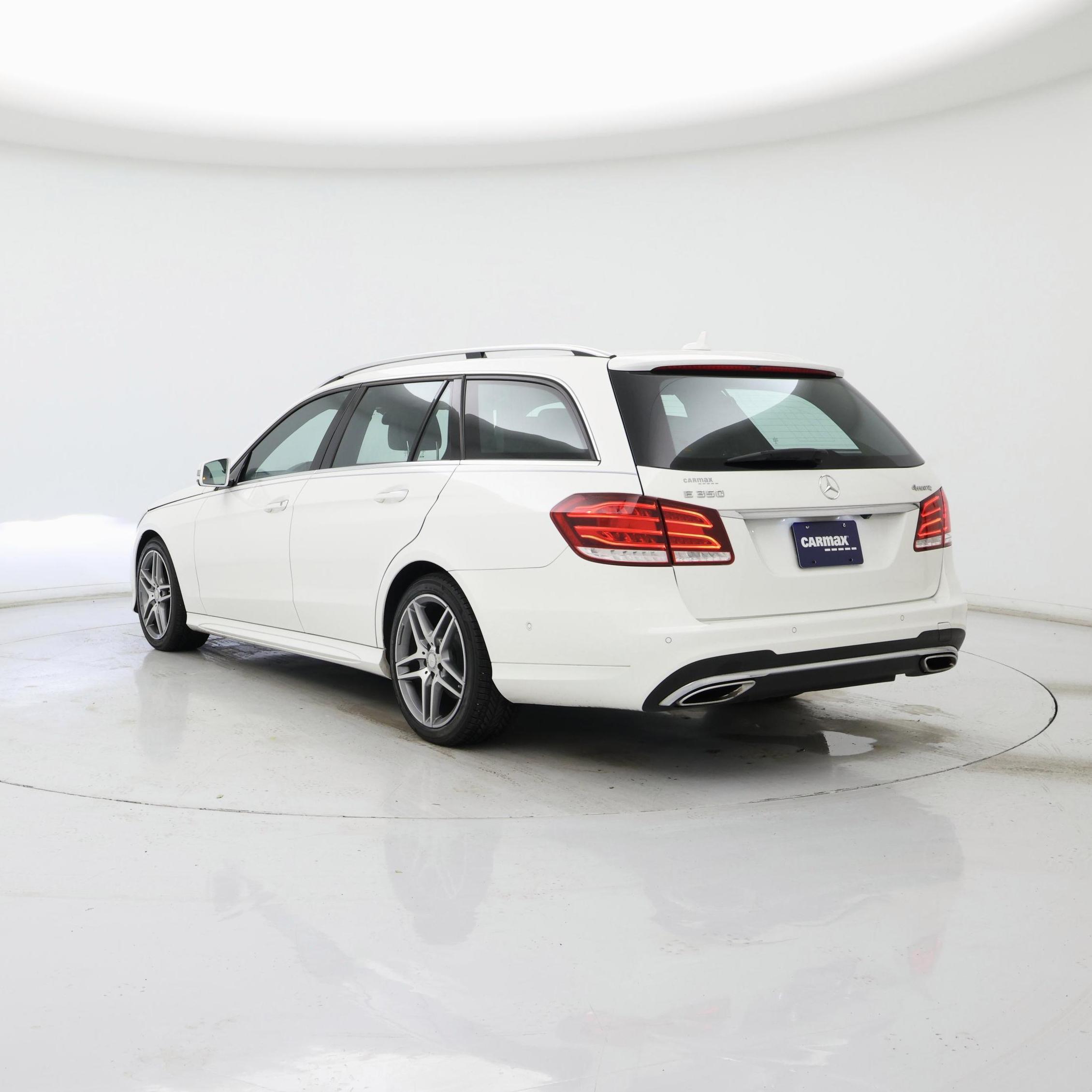 Thumbnail: 2016 Mercedes-Benz E-Class - 2