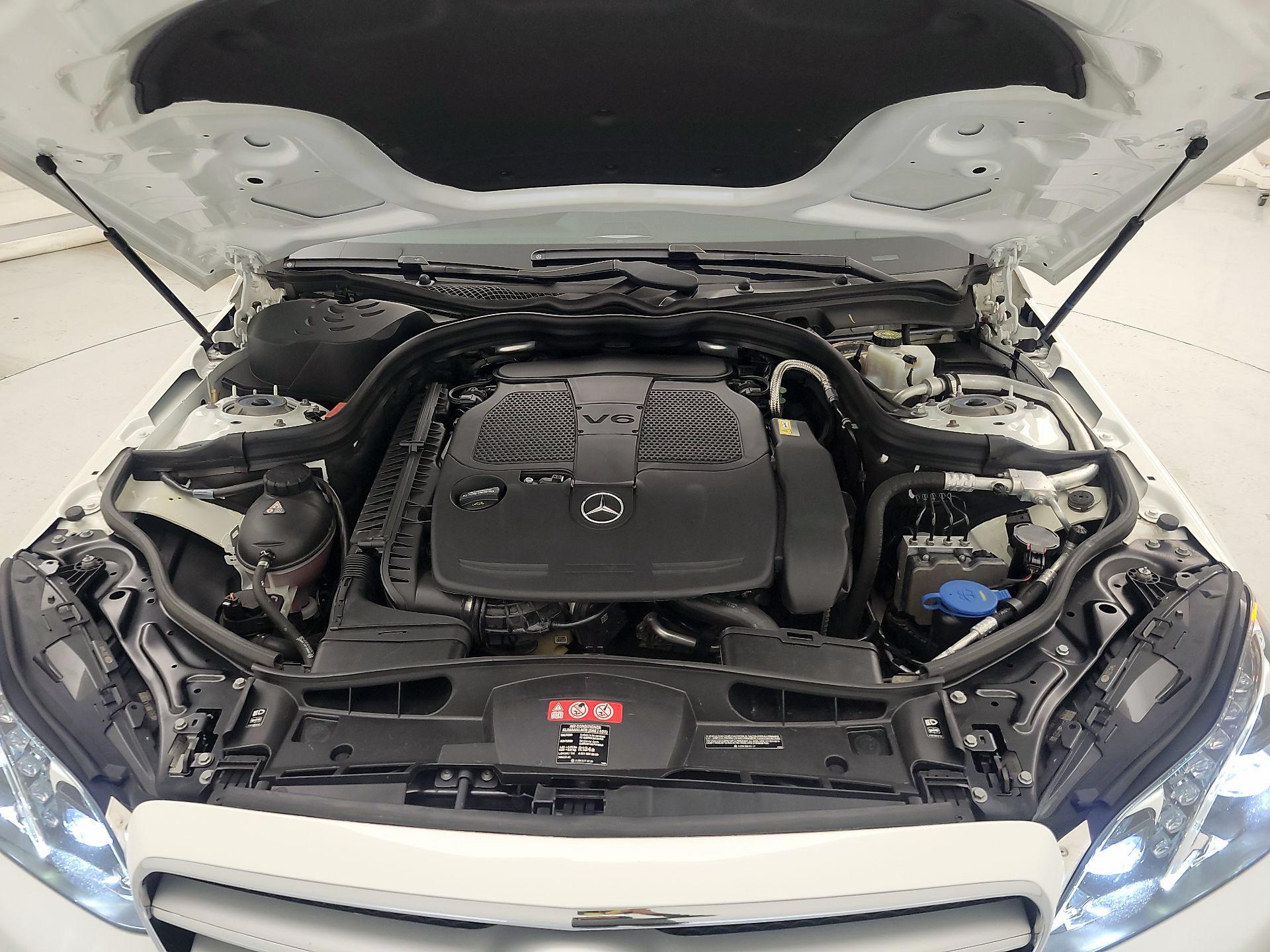 Thumbnail: 2016 Mercedes-Benz E-Class - 20