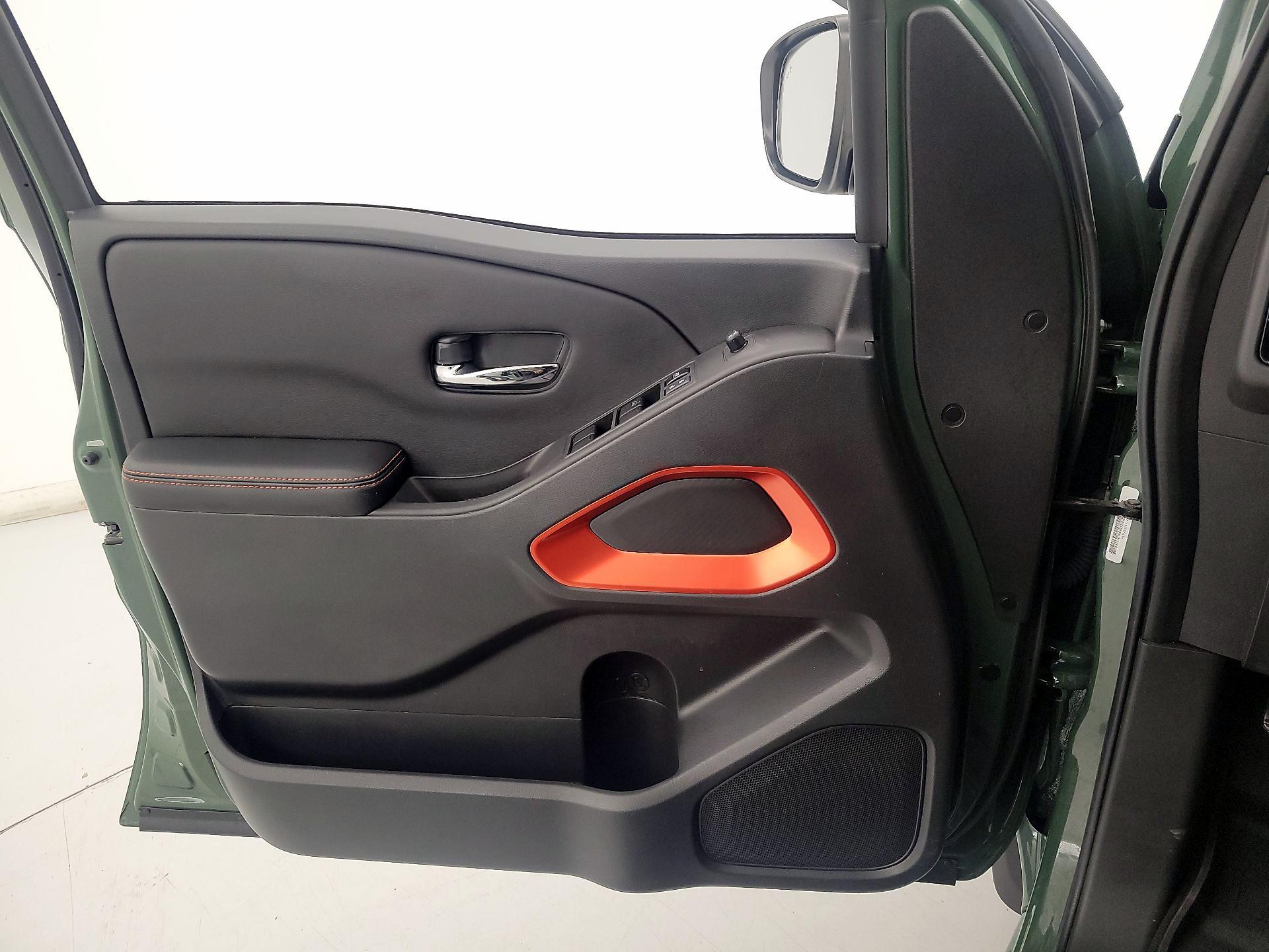 Thumbnail: 2025 Nissan Frontier - 12