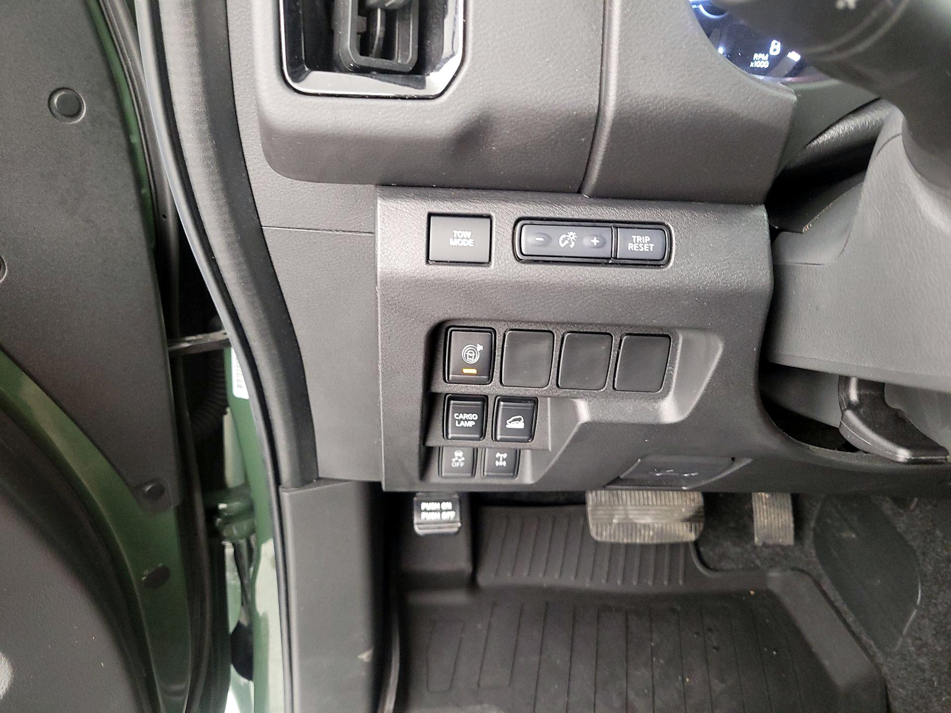 Thumbnail: 2025 Nissan Frontier - 13