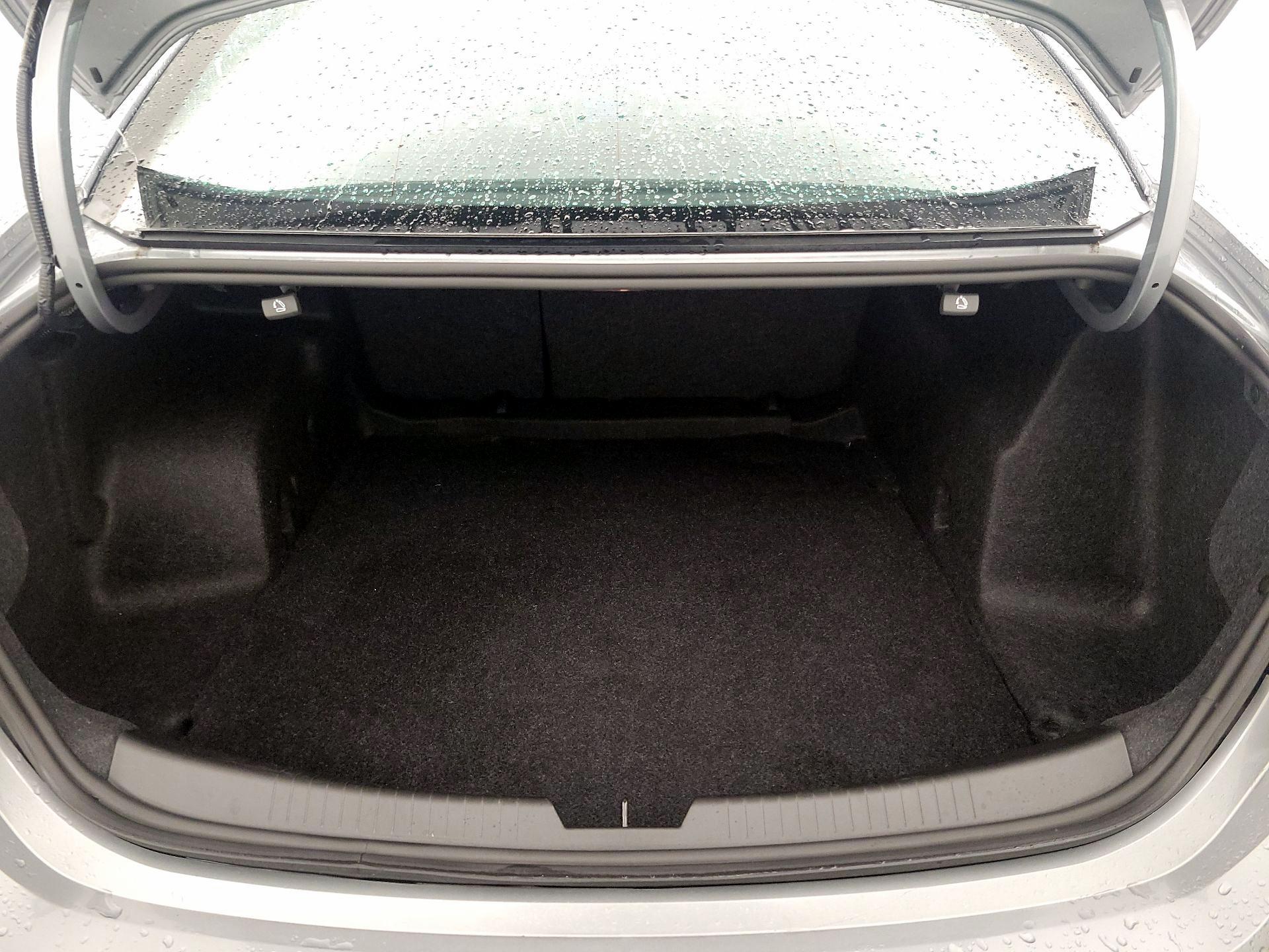 Thumbnail: 2024 Chevrolet Malibu - 18