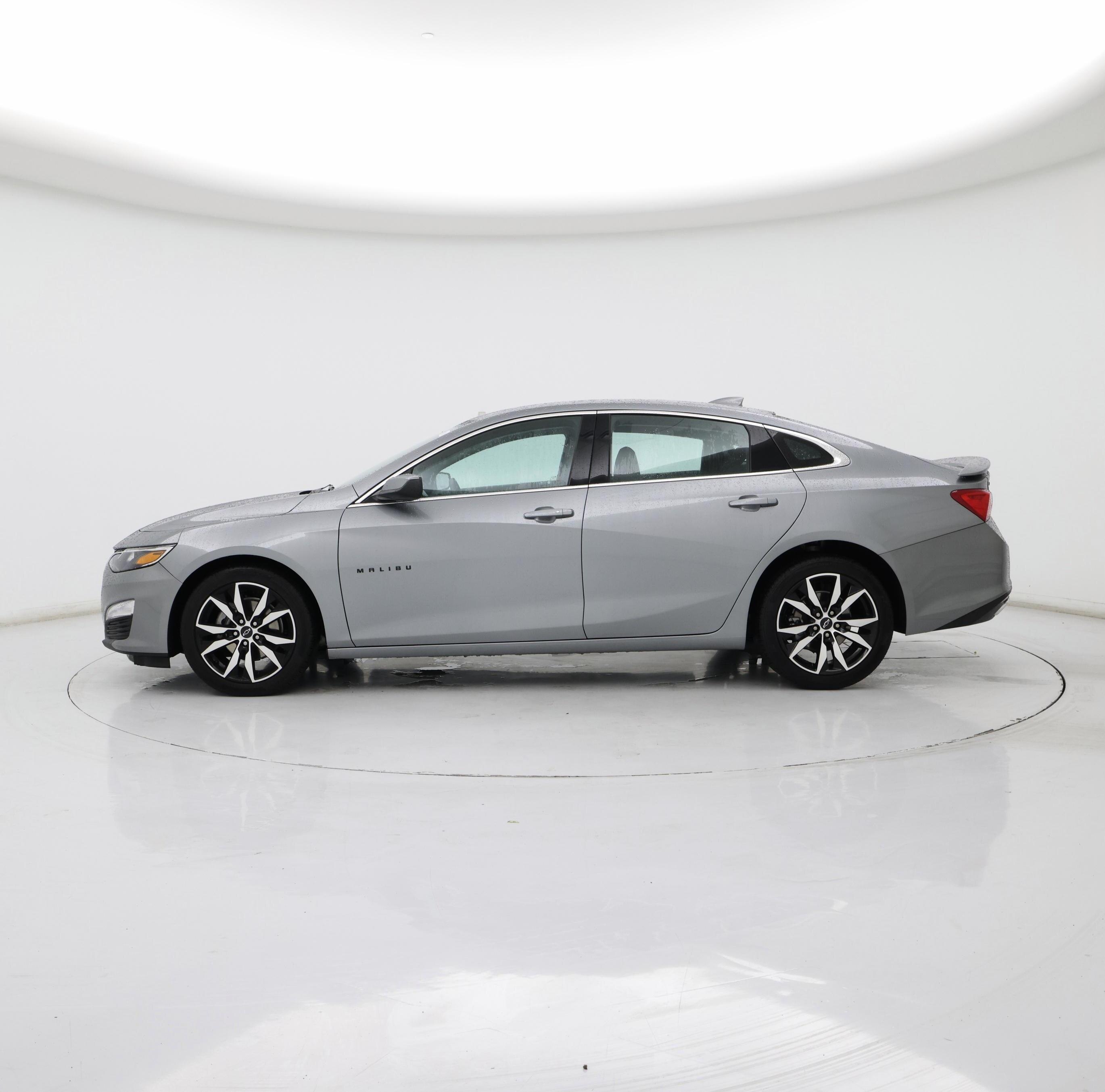 Thumbnail: 2024 Chevrolet Malibu - 3