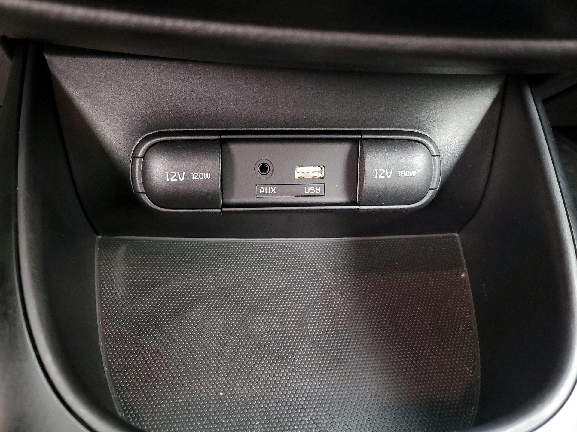 Thumbnail: 2019 Kia Soul - 18