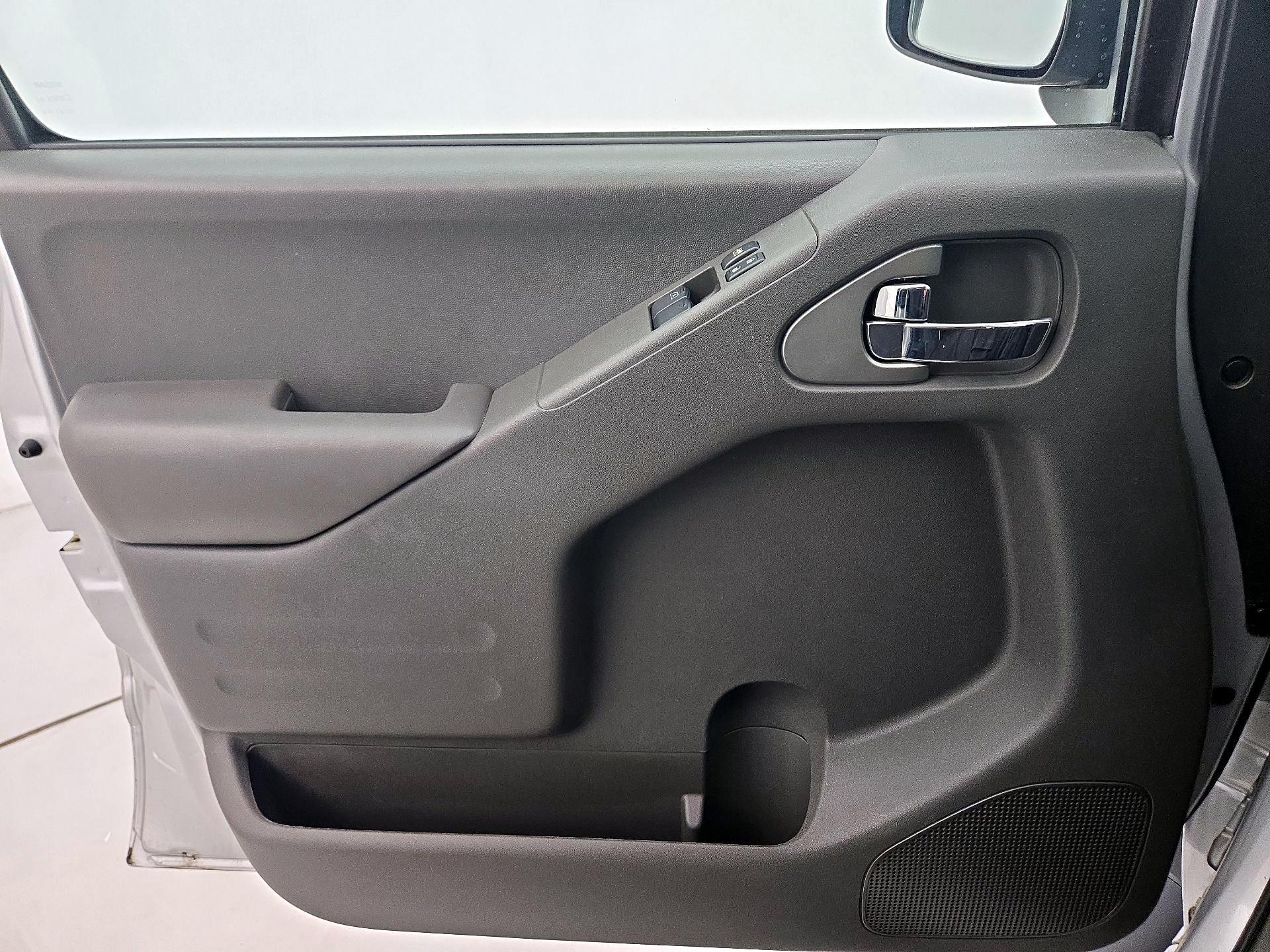 Thumbnail: 2016 Nissan Frontier - 12