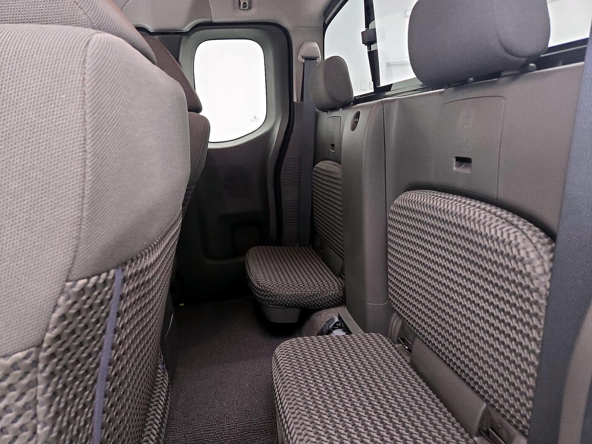 Thumbnail: 2016 Nissan Frontier - 19