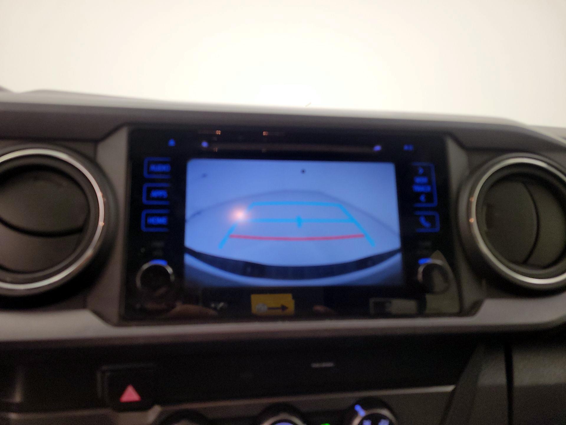 Thumbnail: 2019 Toyota Tacoma - 15