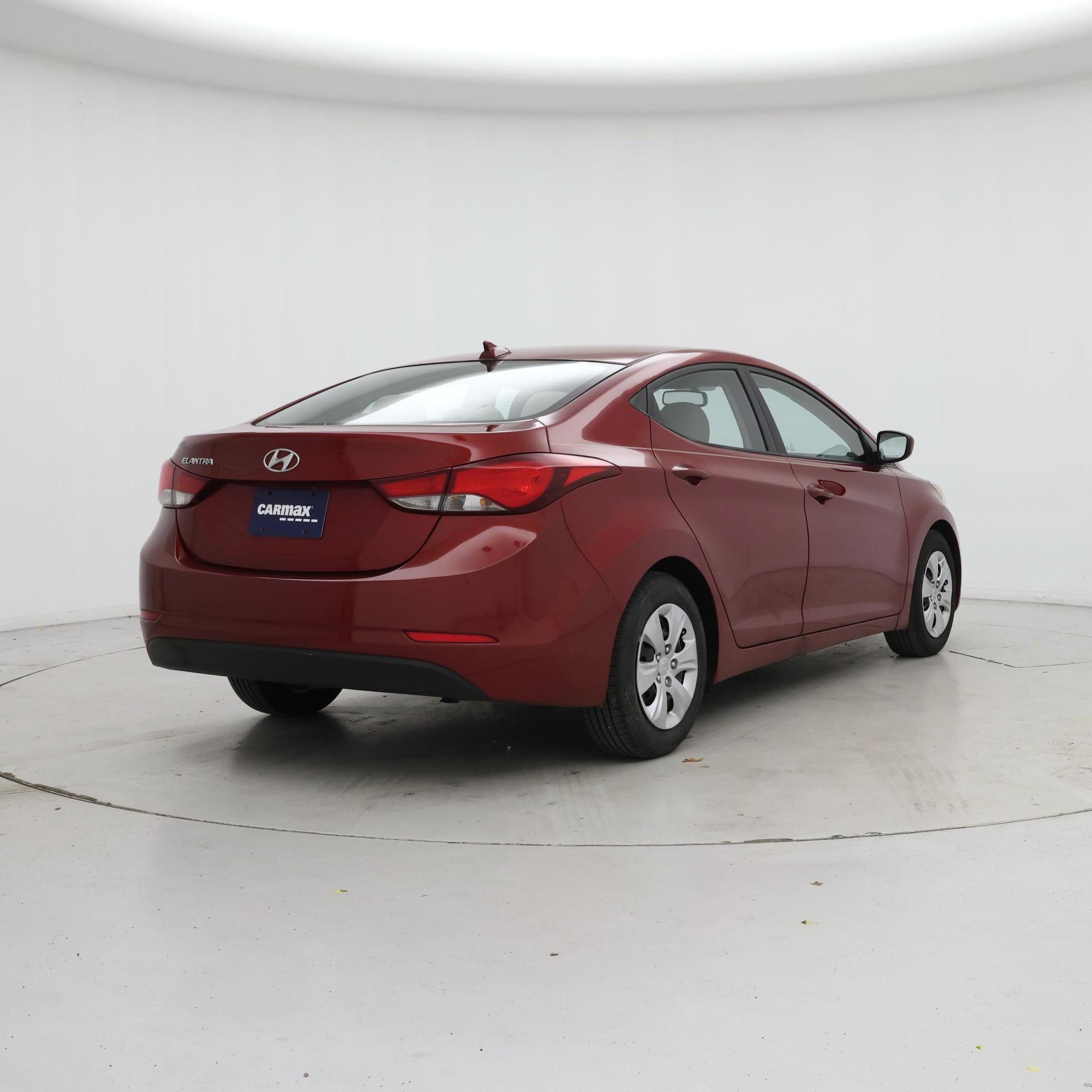 Thumbnail: 2016 Hyundai Elantra - 8