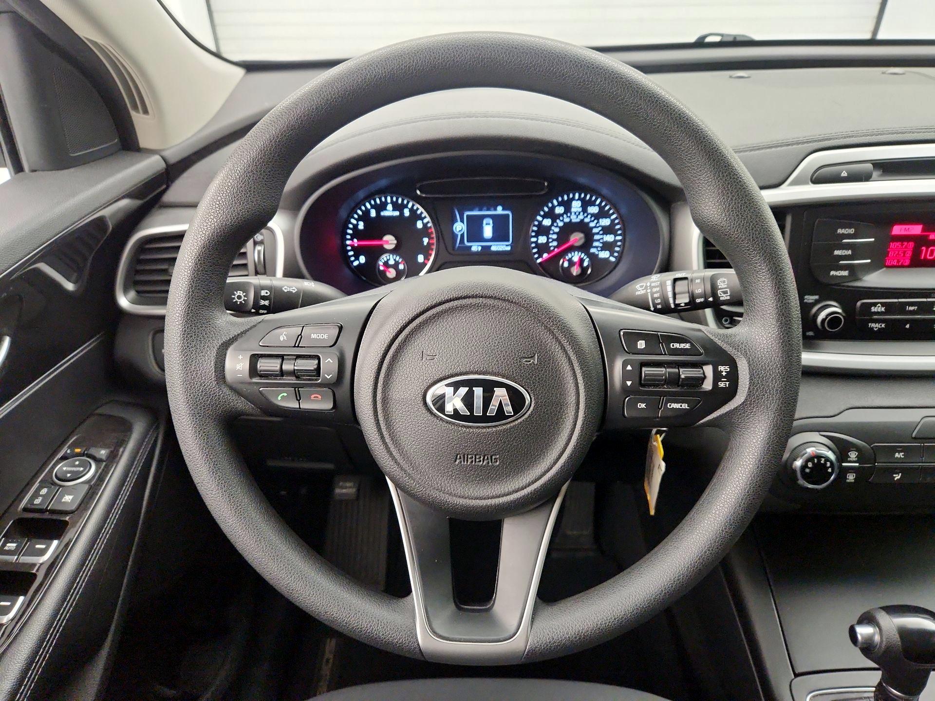 Thumbnail: 2016 Kia Sorento - 10
