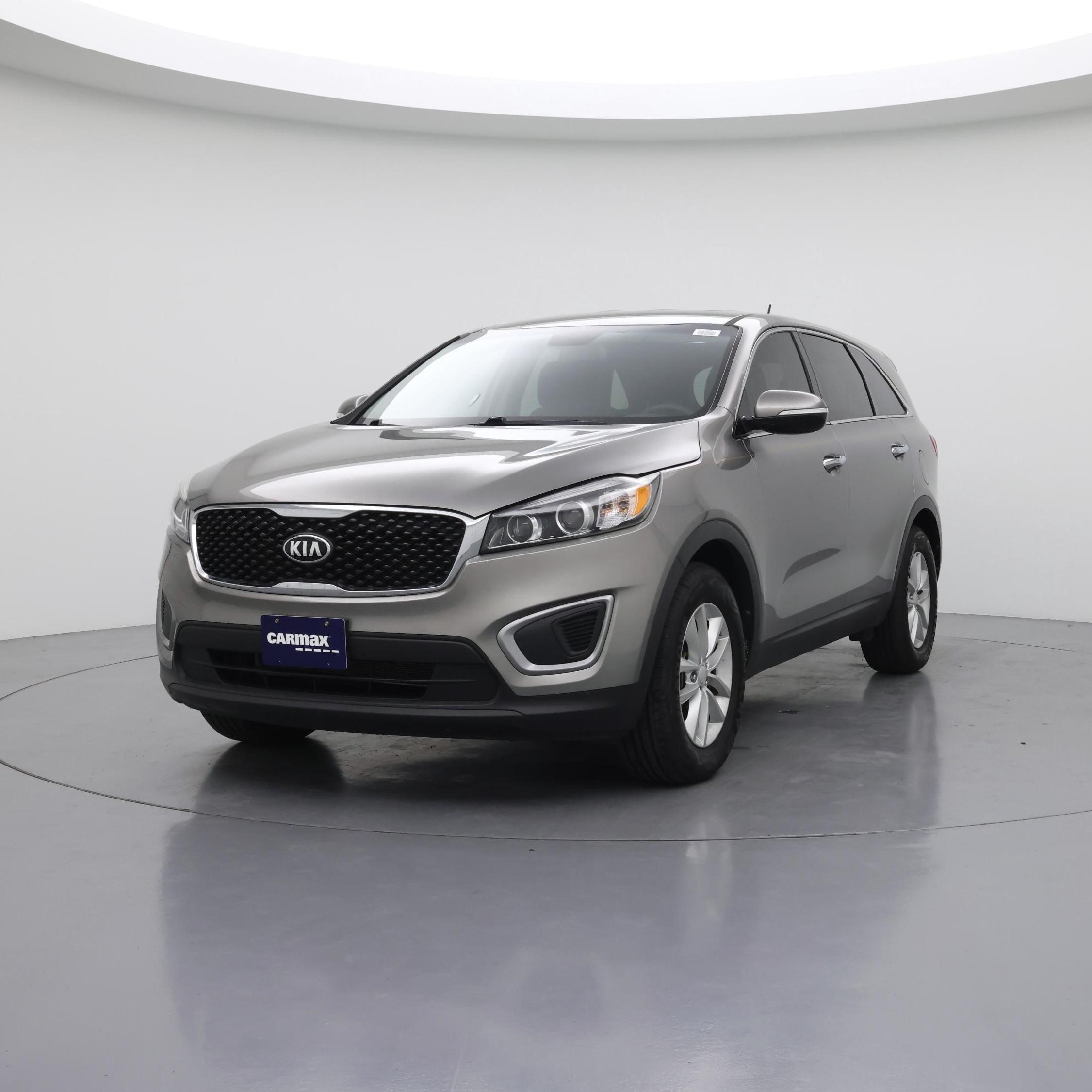 Thumbnail: 2016 Kia Sorento - 4