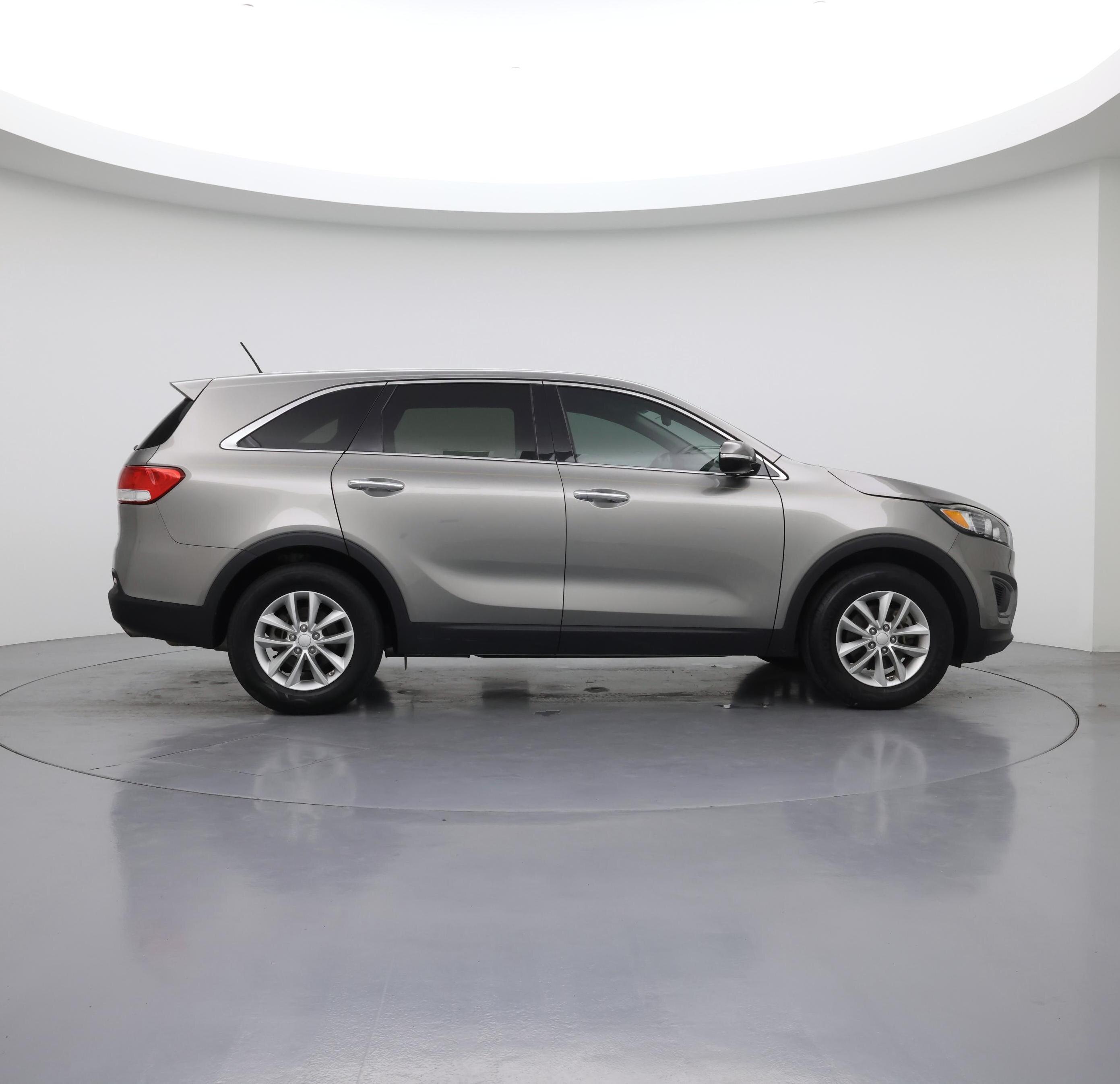 Thumbnail: 2016 Kia Sorento - 7