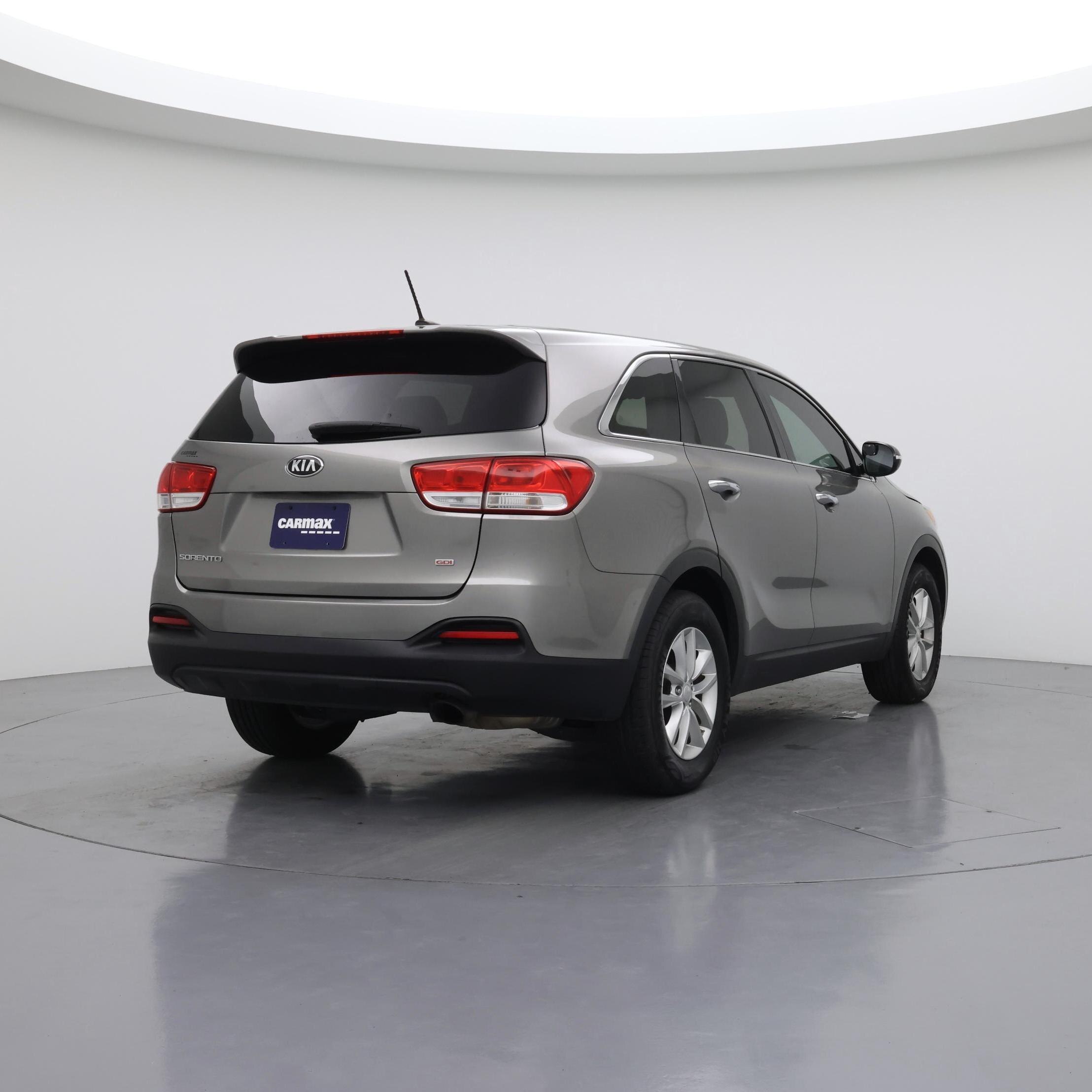 Thumbnail: 2016 Kia Sorento - 8