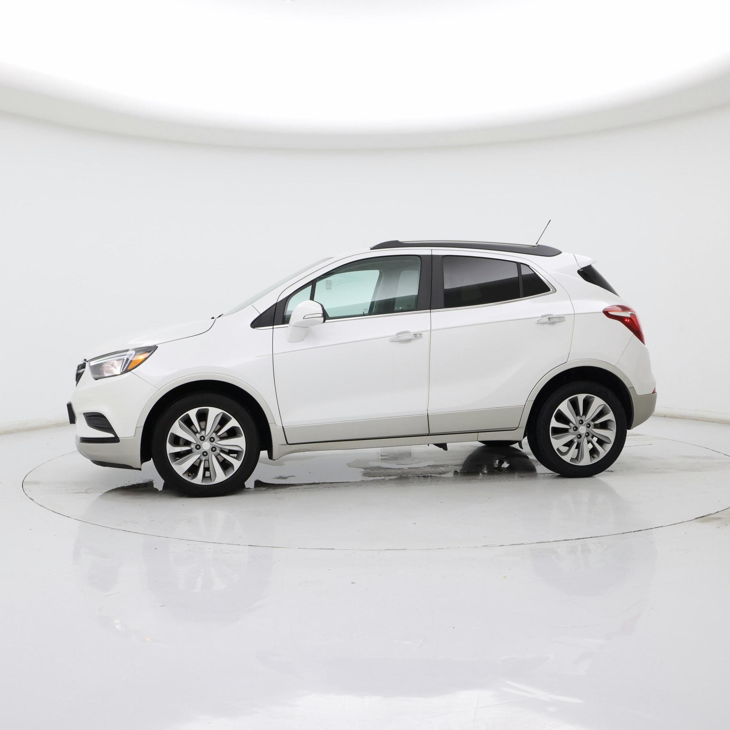 Thumbnail: 2018 Buick Encore - 3