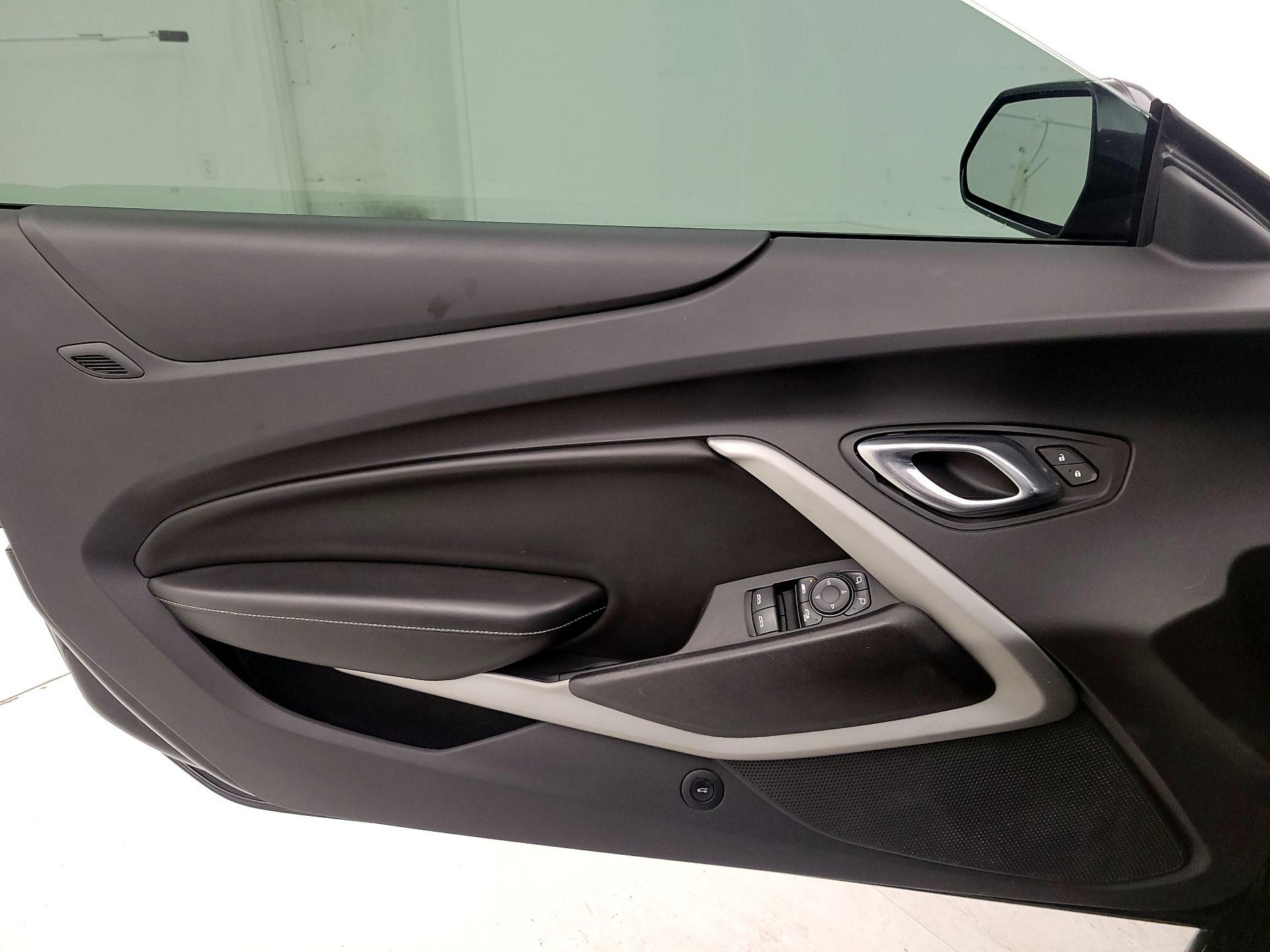 Thumbnail: 2017 Chevrolet Camaro - 12