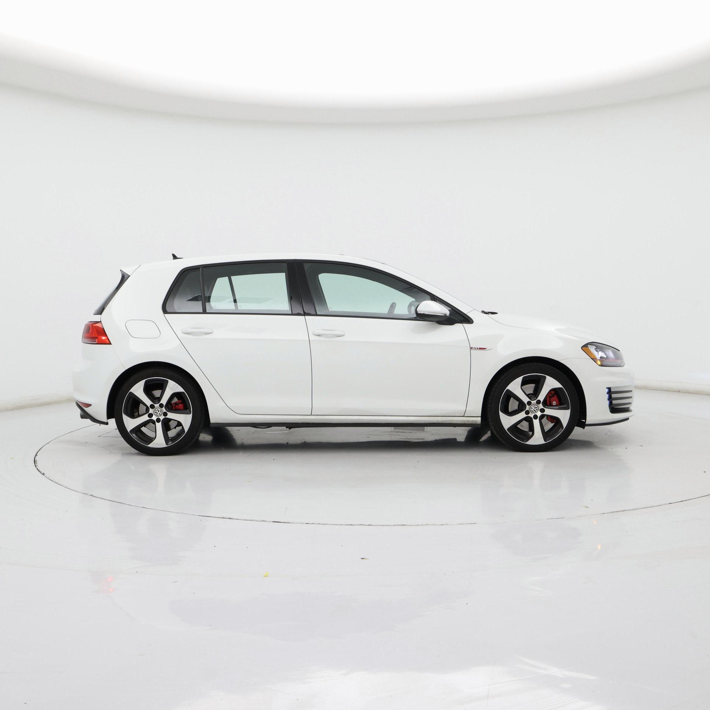 Thumbnail: 2016 Volkswagen Golf - 7