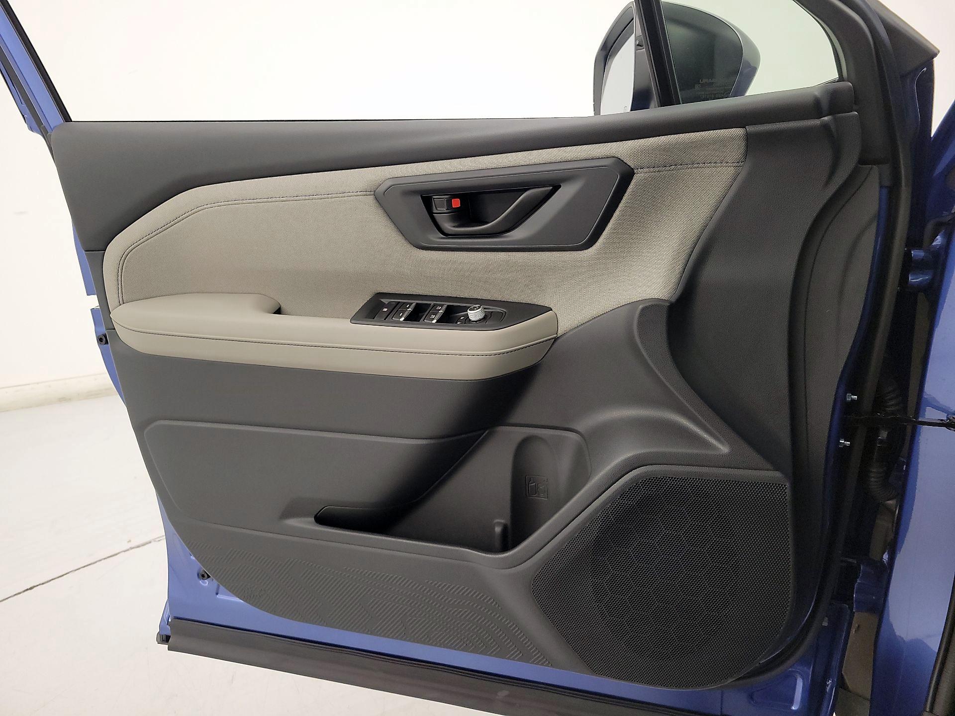 Thumbnail: 2025 Subaru Forester - 12