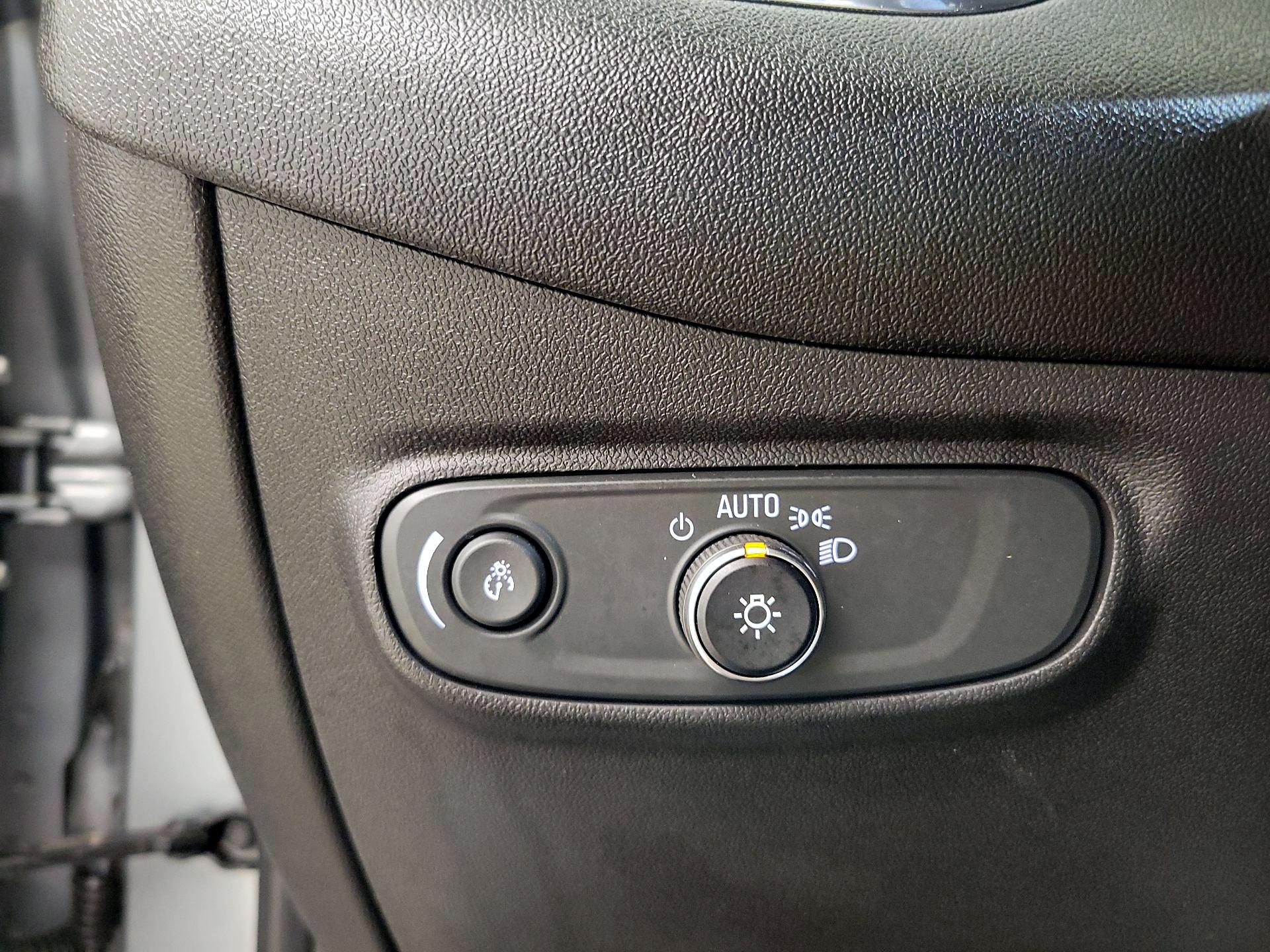 Thumbnail: 2023 Chevrolet Equinox - 13