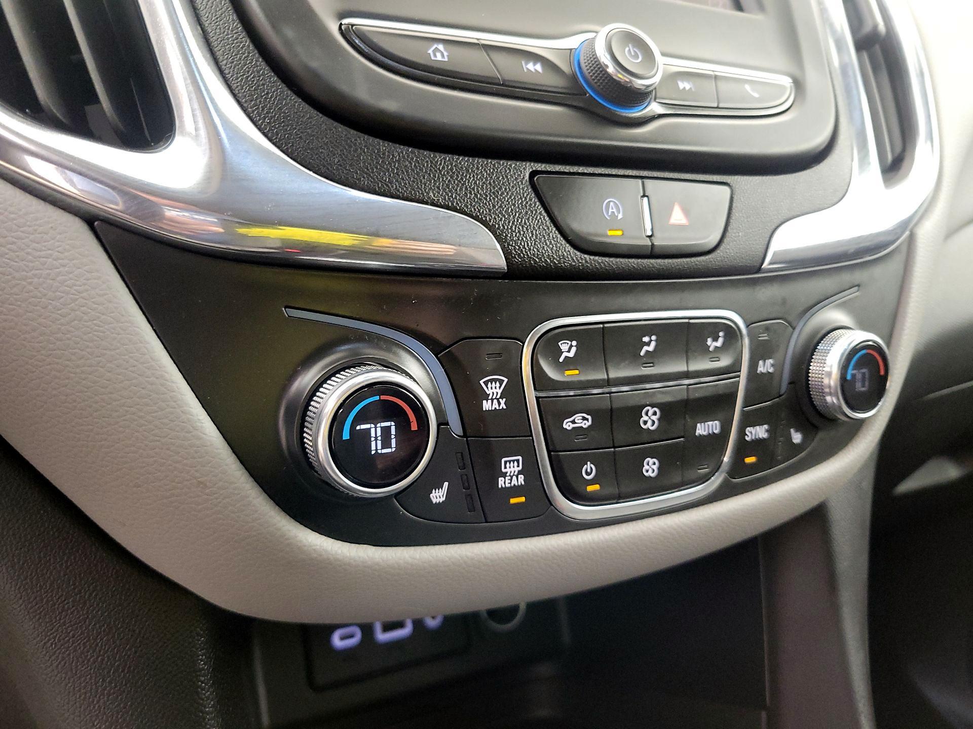 Thumbnail: 2023 Chevrolet Equinox - 16