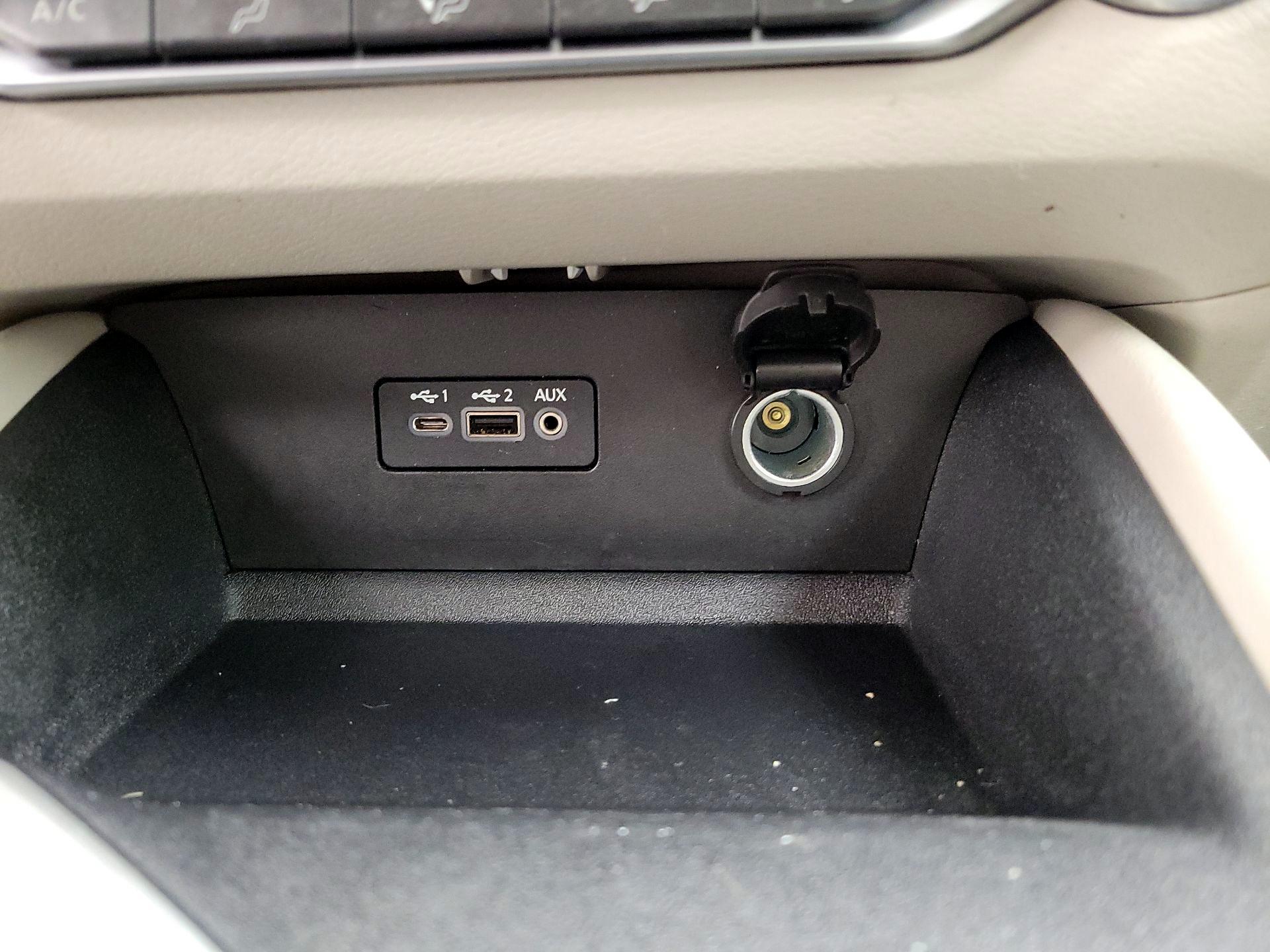 Thumbnail: 2020 Nissan Altima - 18