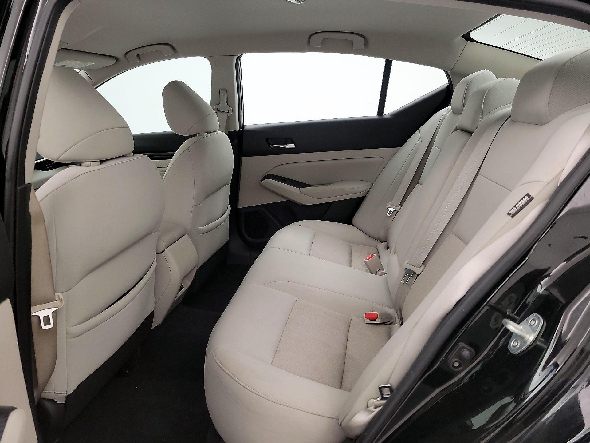 Thumbnail: 2020 Nissan Altima - 19