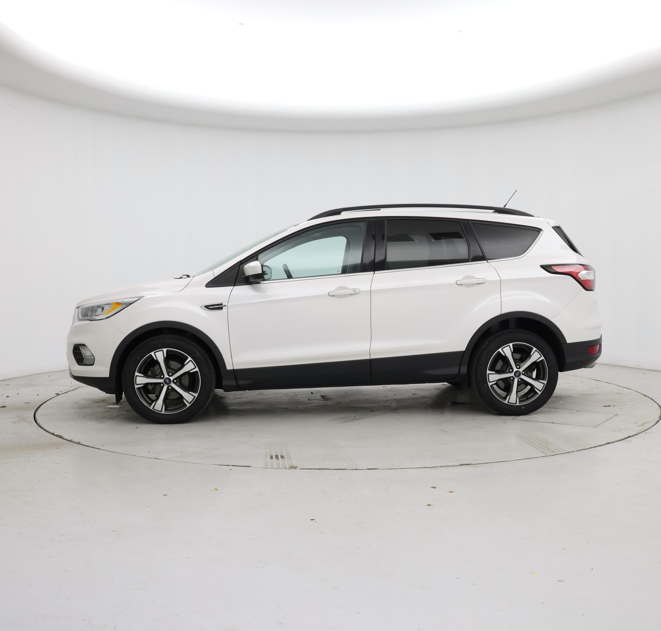 Thumbnail: 2018 Ford Escape - 3