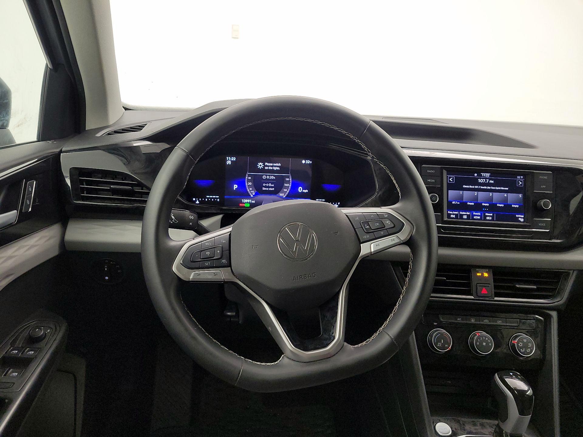 Thumbnail: 2024 Volkswagen Taos - 10