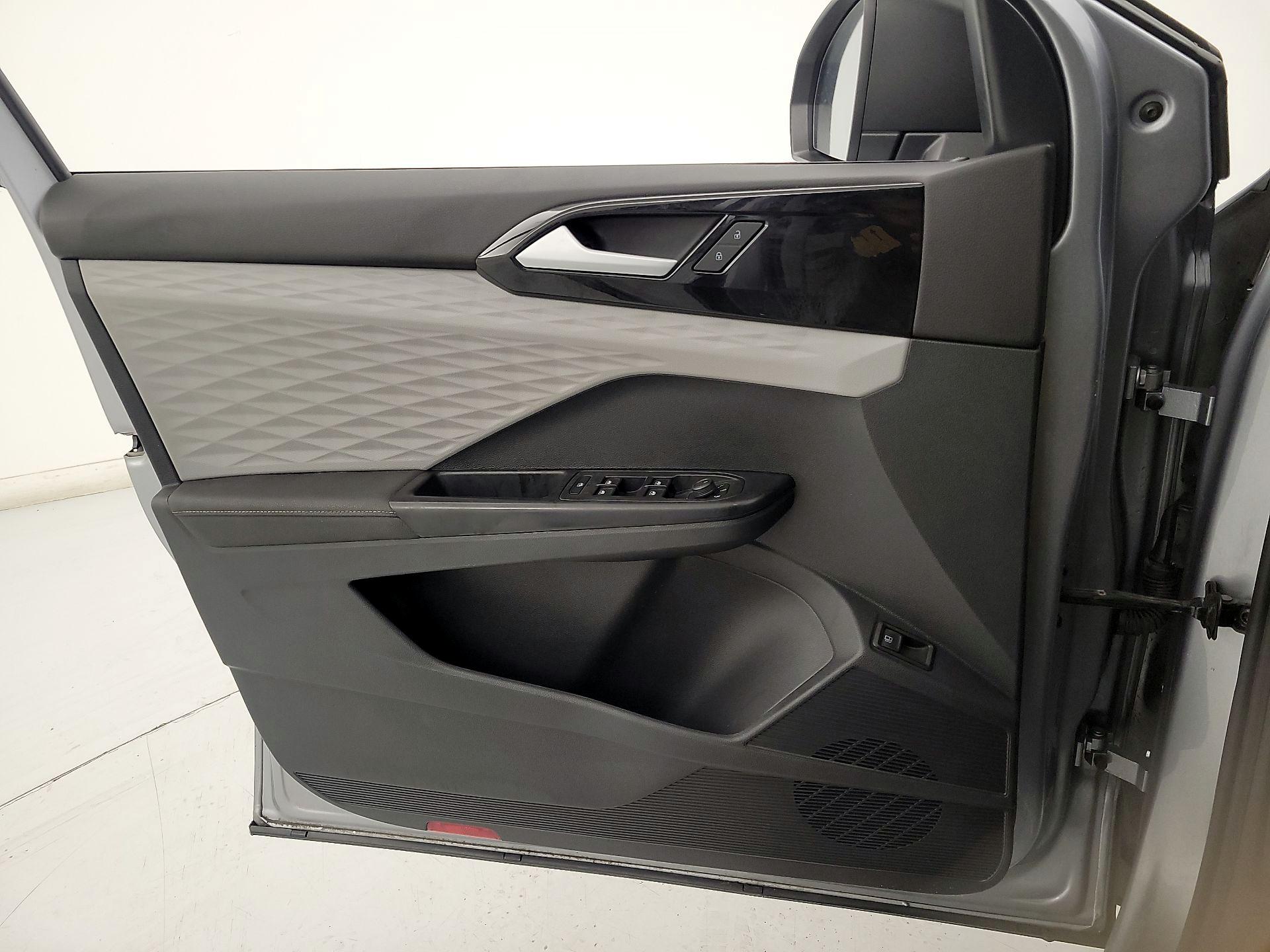 Thumbnail: 2024 Volkswagen Taos - 12