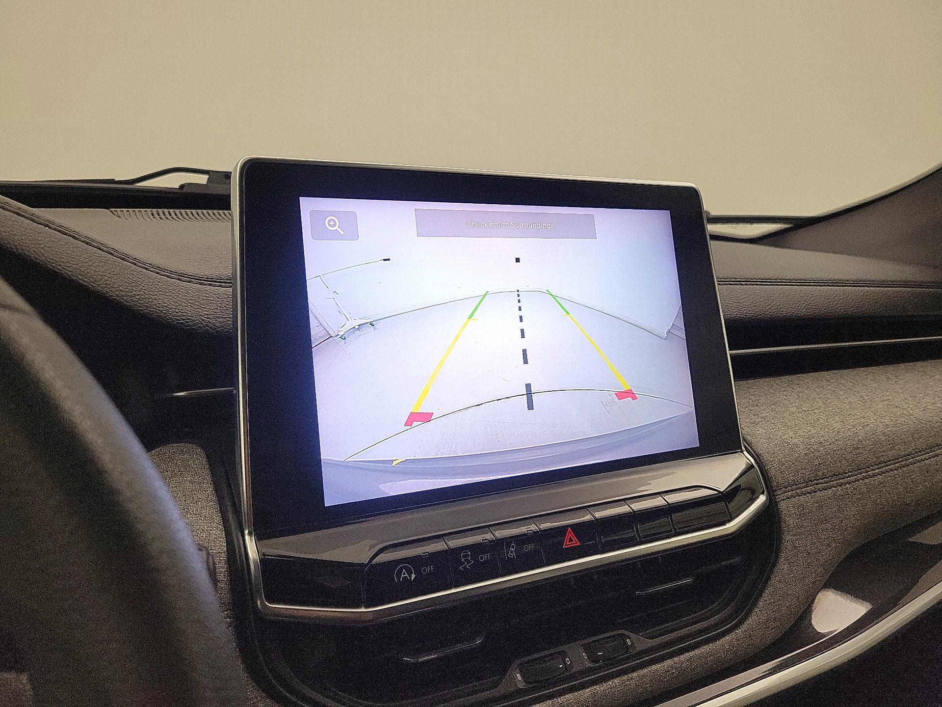 Thumbnail: 2023 Jeep Compass - 14