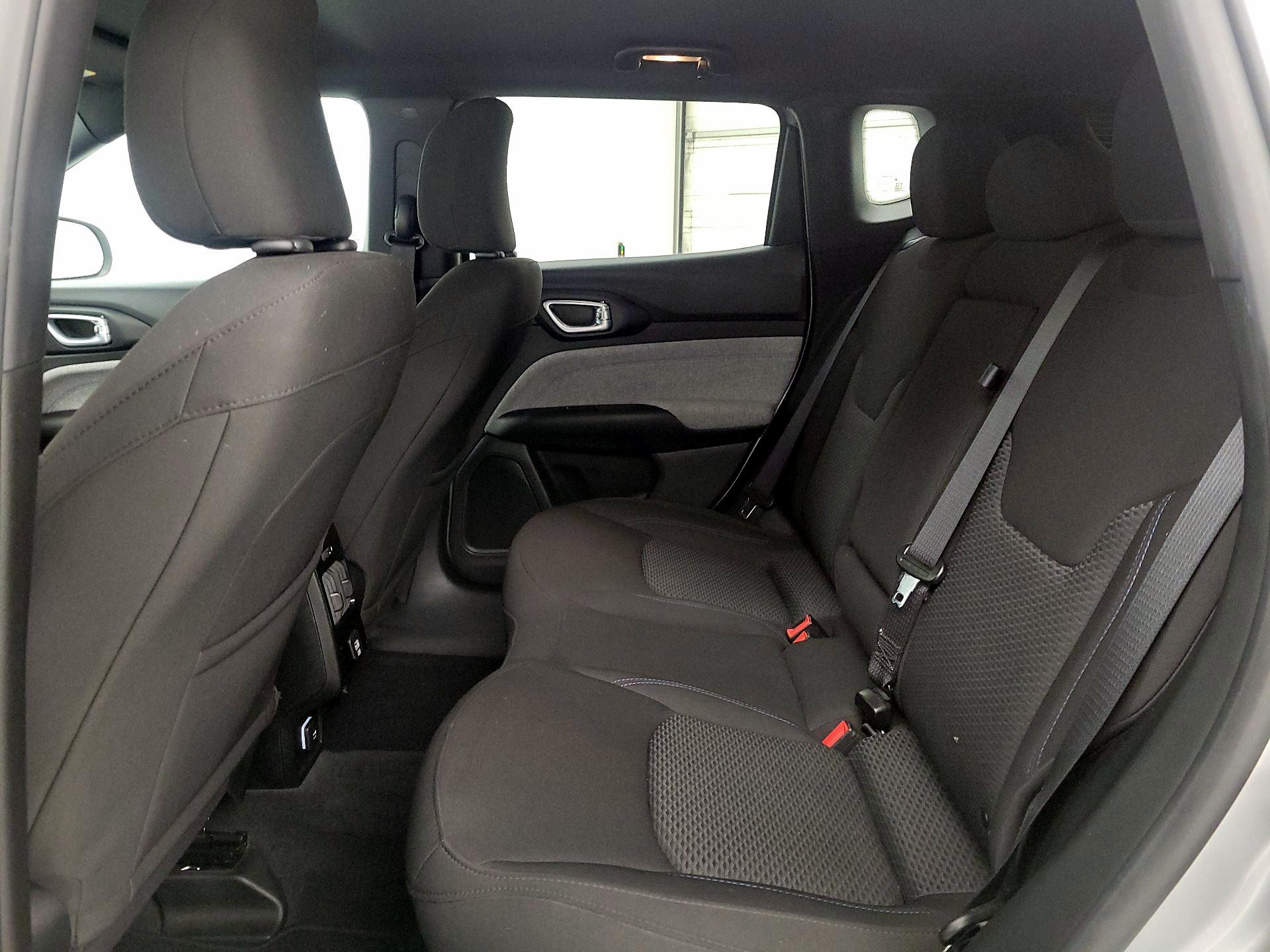 Thumbnail: 2023 Jeep Compass - 18