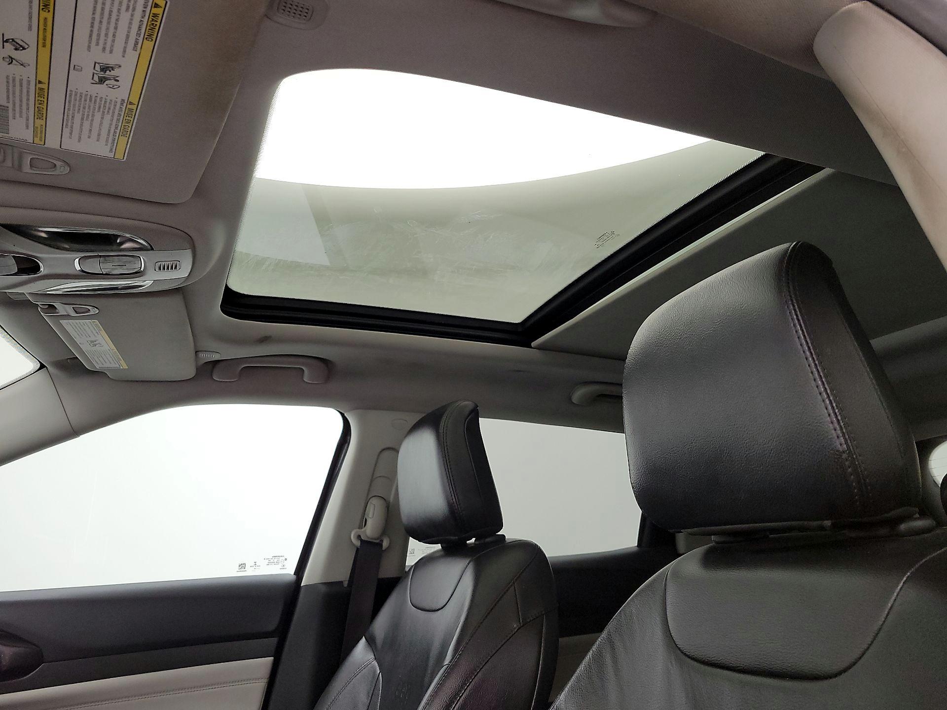 Thumbnail: 2022 Jeep Compass - 18