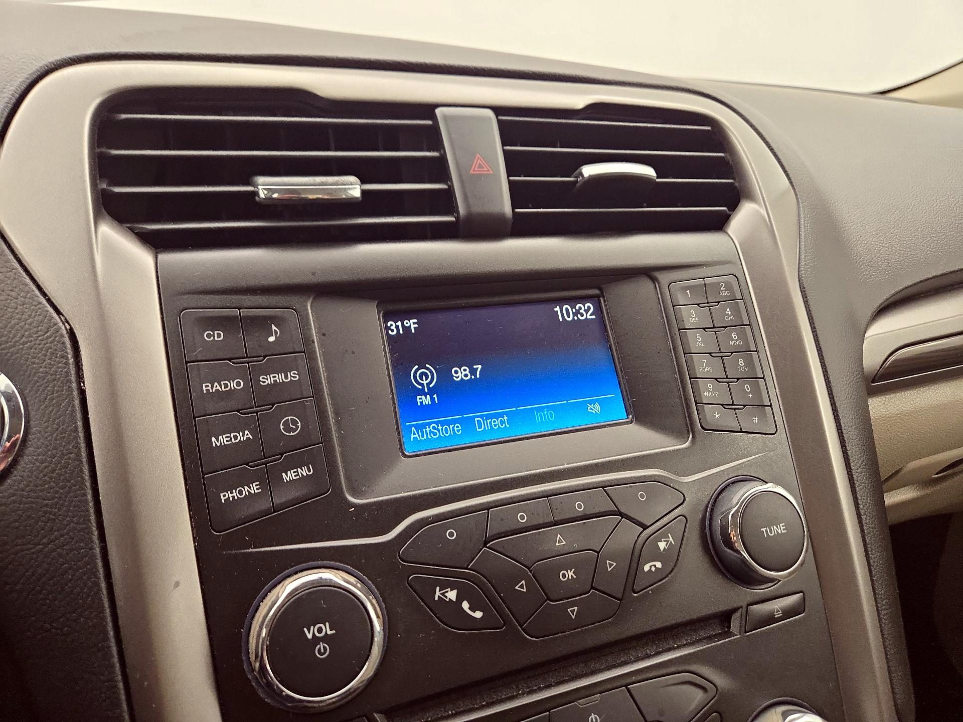 Thumbnail: 2017 Ford Fusion - 15