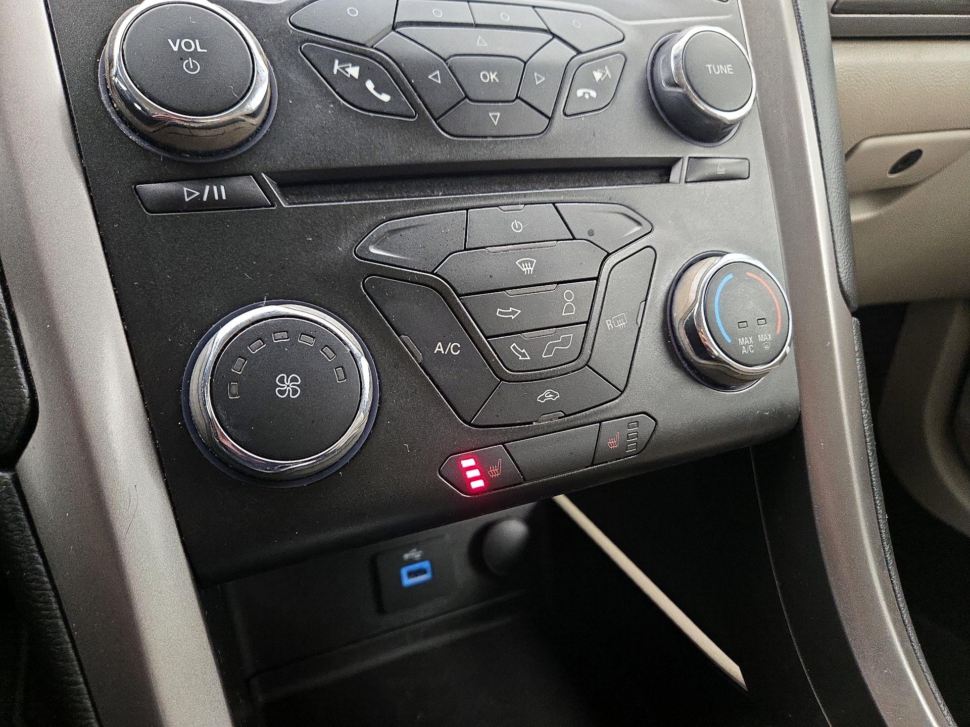 Thumbnail: 2017 Ford Fusion - 16