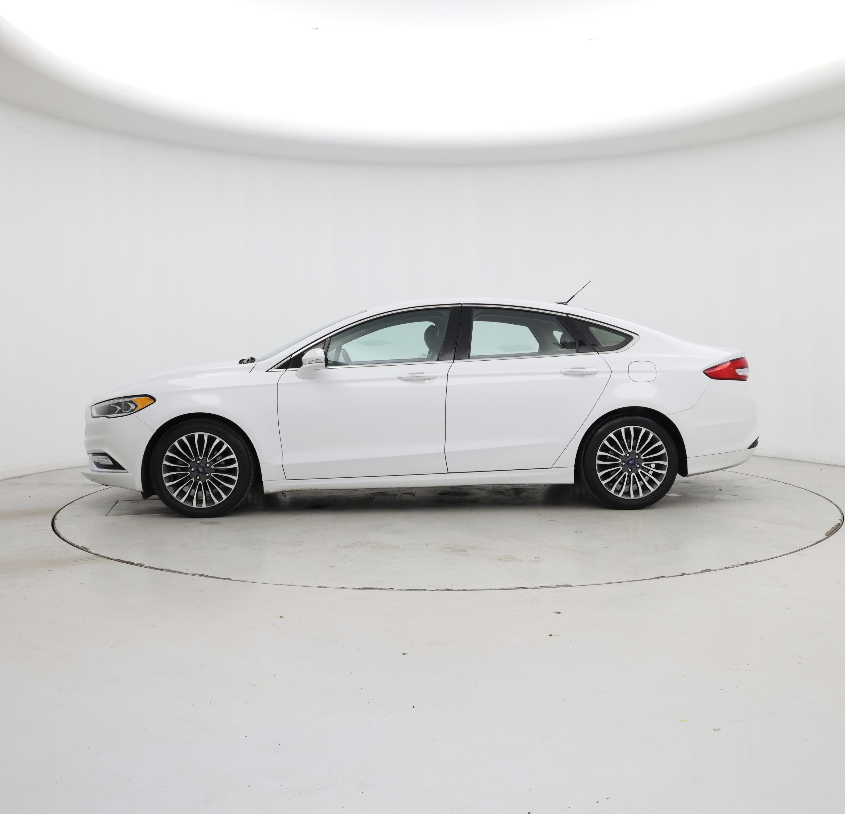 Thumbnail: 2017 Ford Fusion - 3