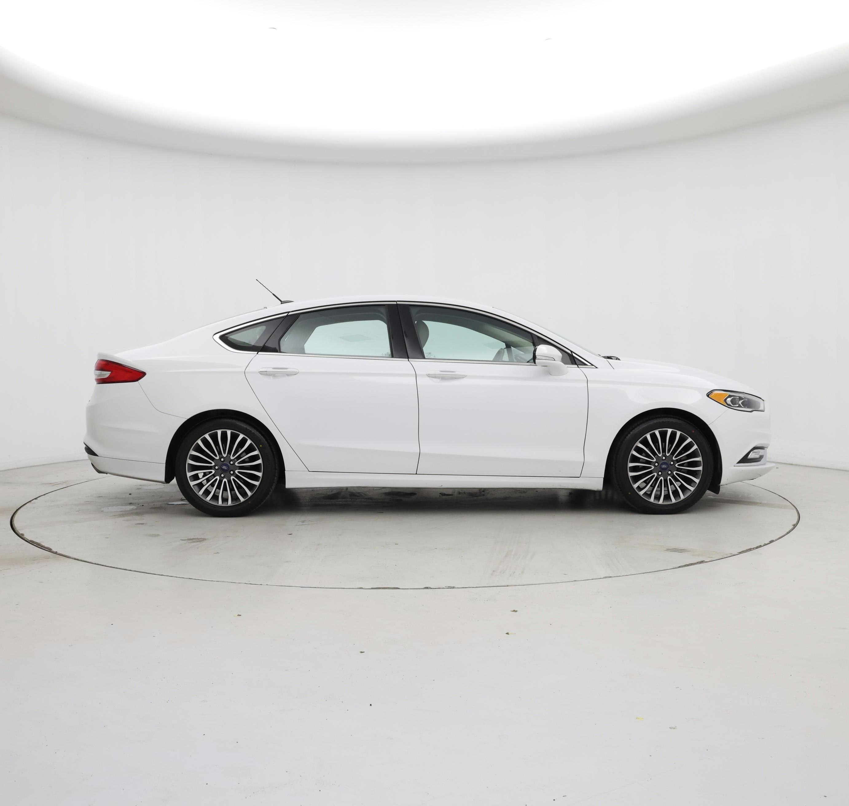 Thumbnail: 2017 Ford Fusion - 7