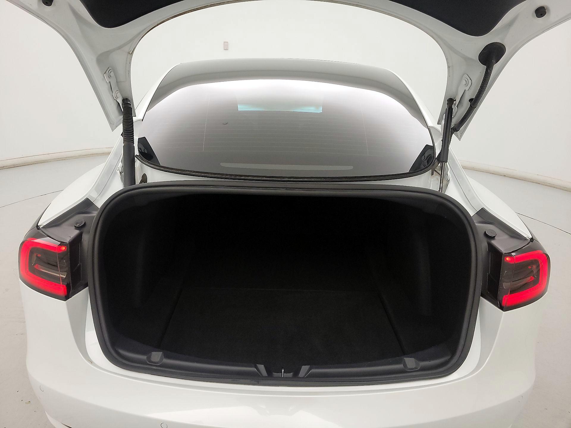 Thumbnail: 2021 Tesla Model 3 - 20