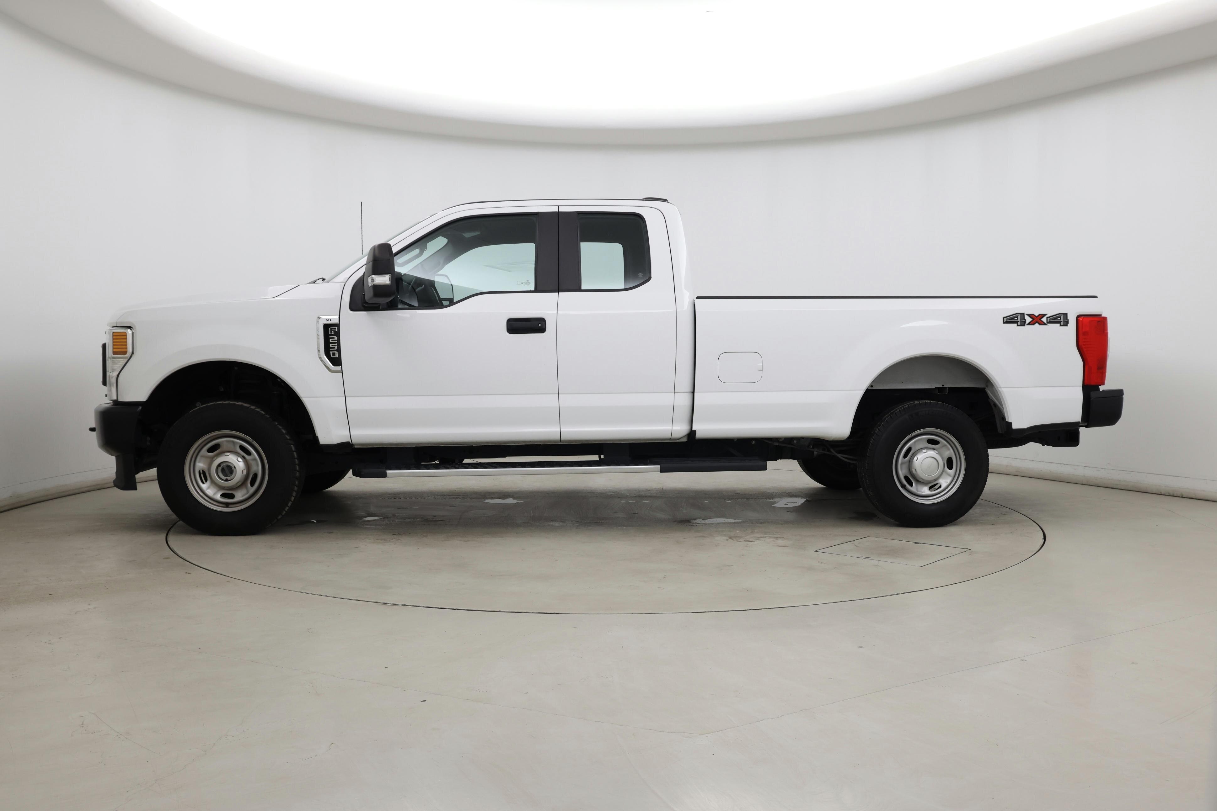 Thumbnail: 2022 Ford F-250 - 3