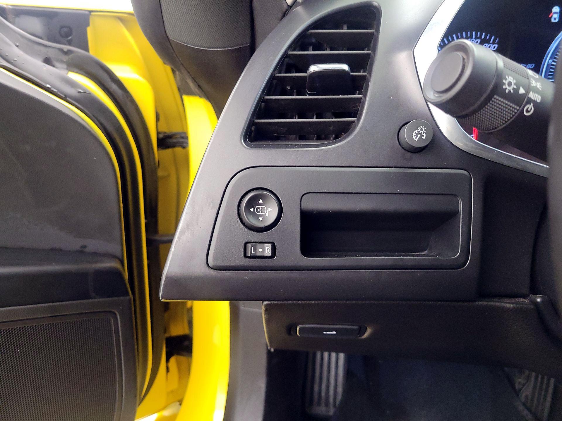 Thumbnail: 2016 Chevrolet Corvette - 13