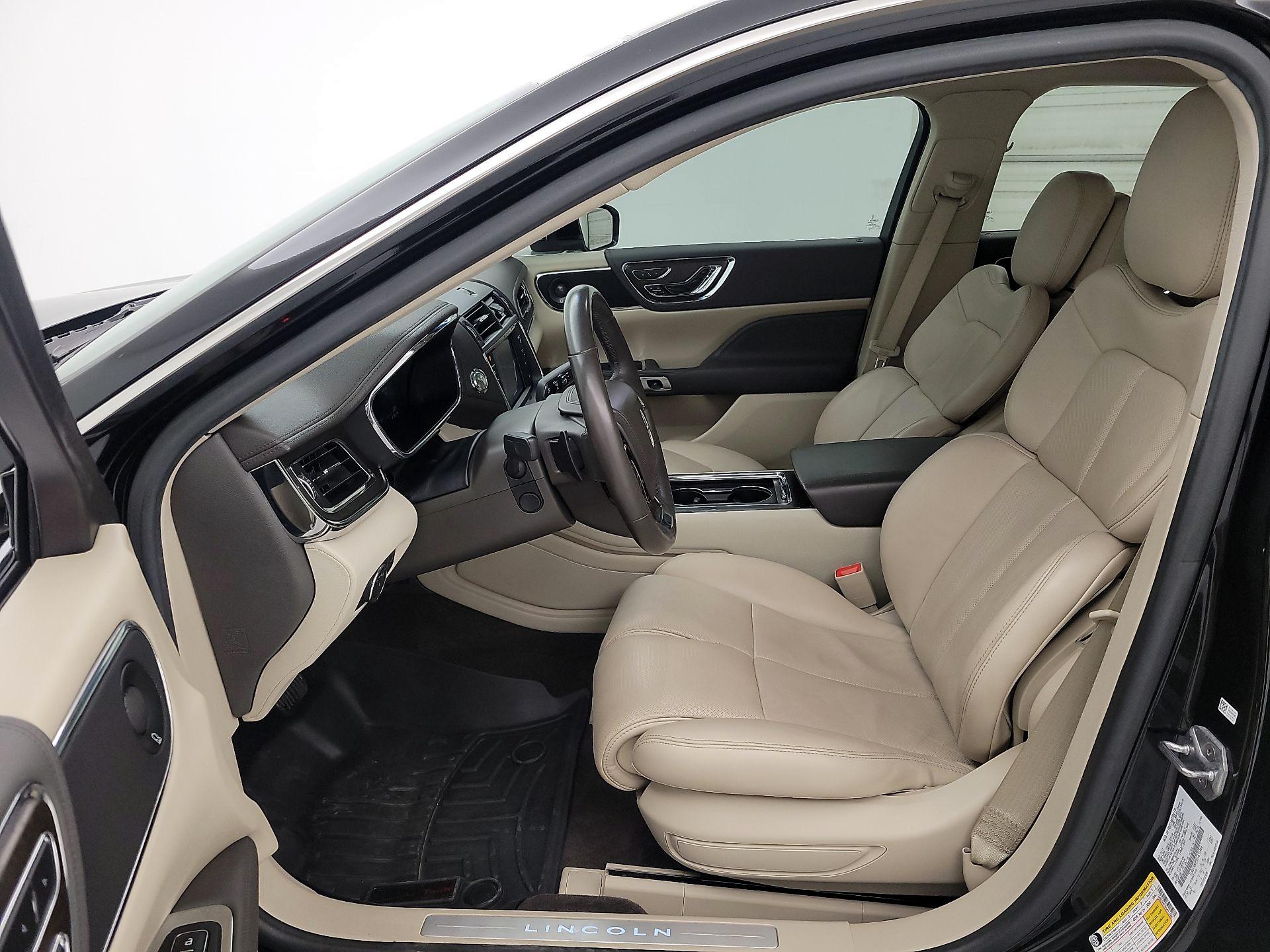 Thumbnail: 2017 Lincoln Continental - 11