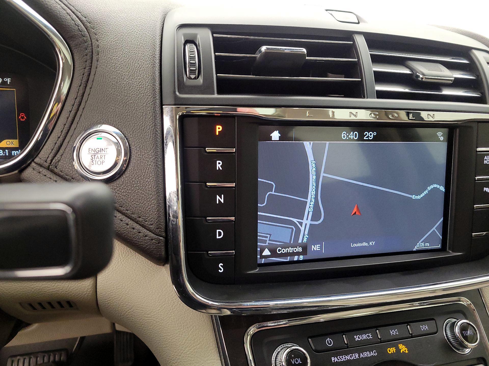 Thumbnail: 2017 Lincoln Continental - 16