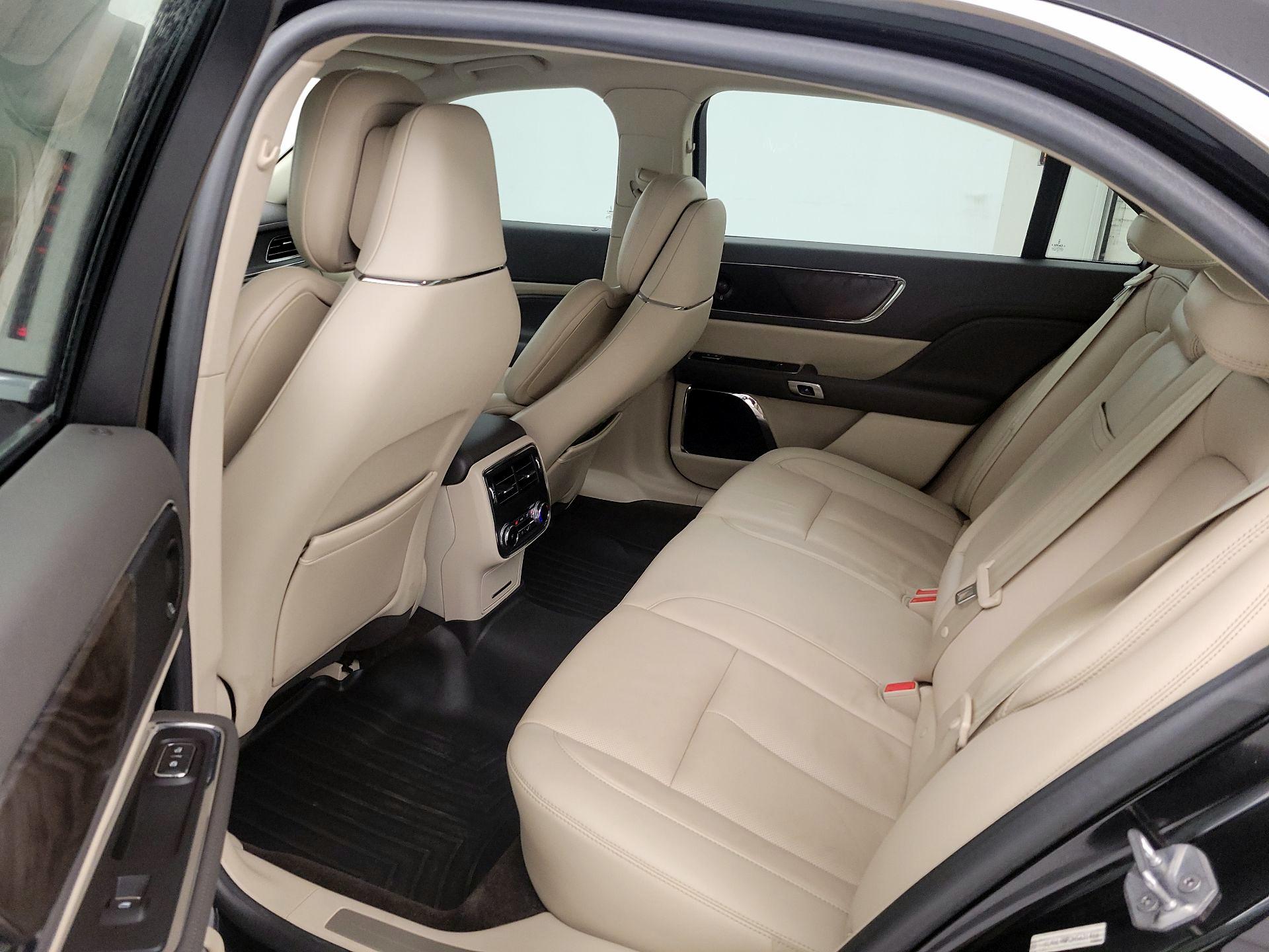 Thumbnail: 2017 Lincoln Continental - 17