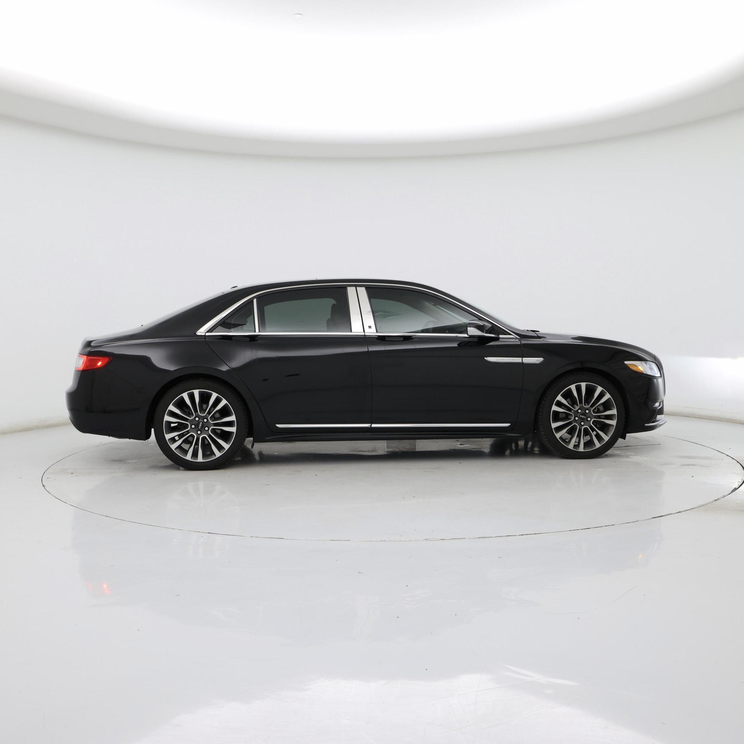 Thumbnail: 2017 Lincoln Continental - 7