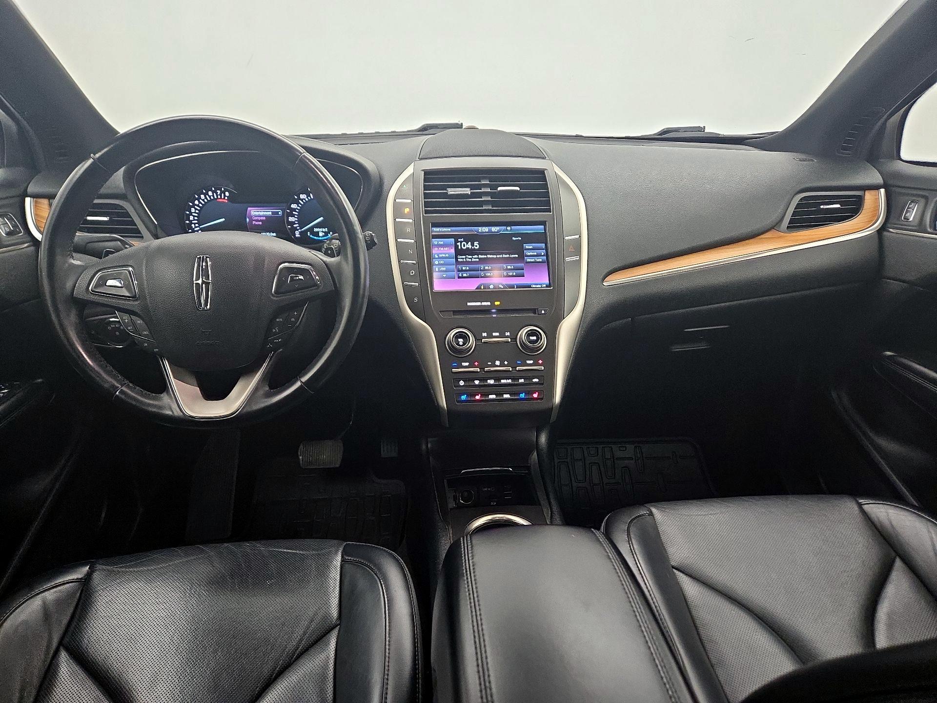 Thumbnail: 2015 Lincoln MKC - 9