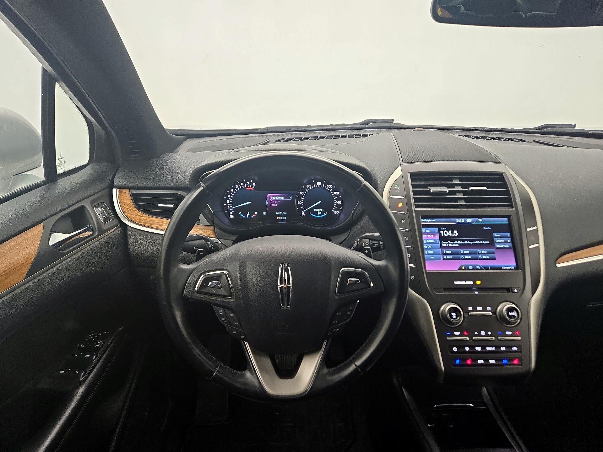 Thumbnail: 2015 Lincoln MKC - 10