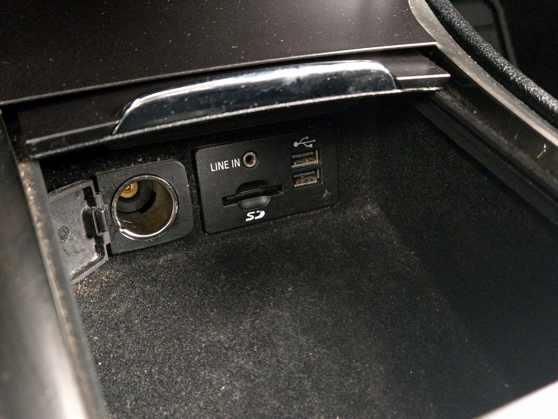 Thumbnail: 2015 Lincoln MKC - 18