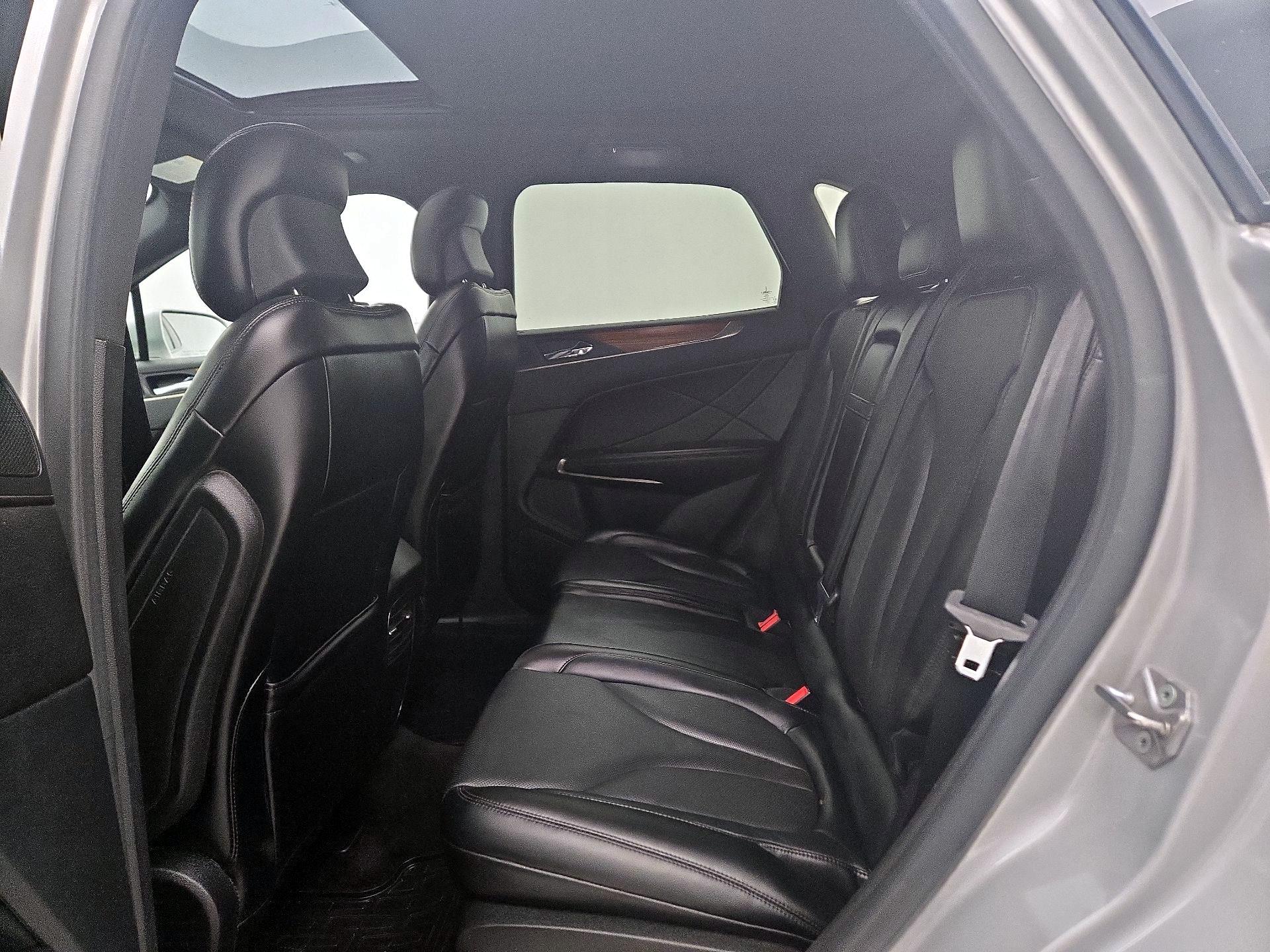 Thumbnail: 2015 Lincoln MKC - 20