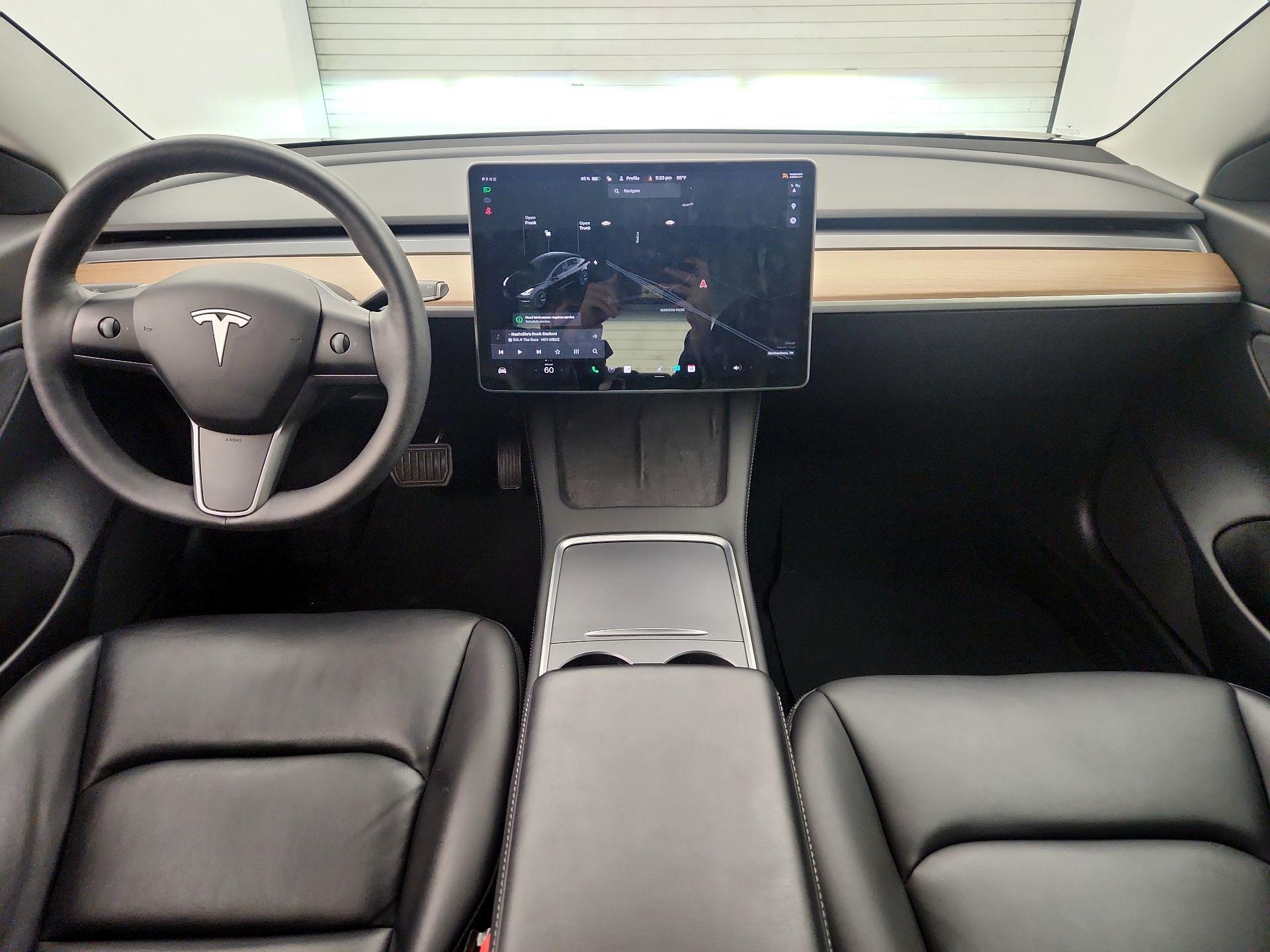 Thumbnail: 2021 Tesla Model 3 - 9