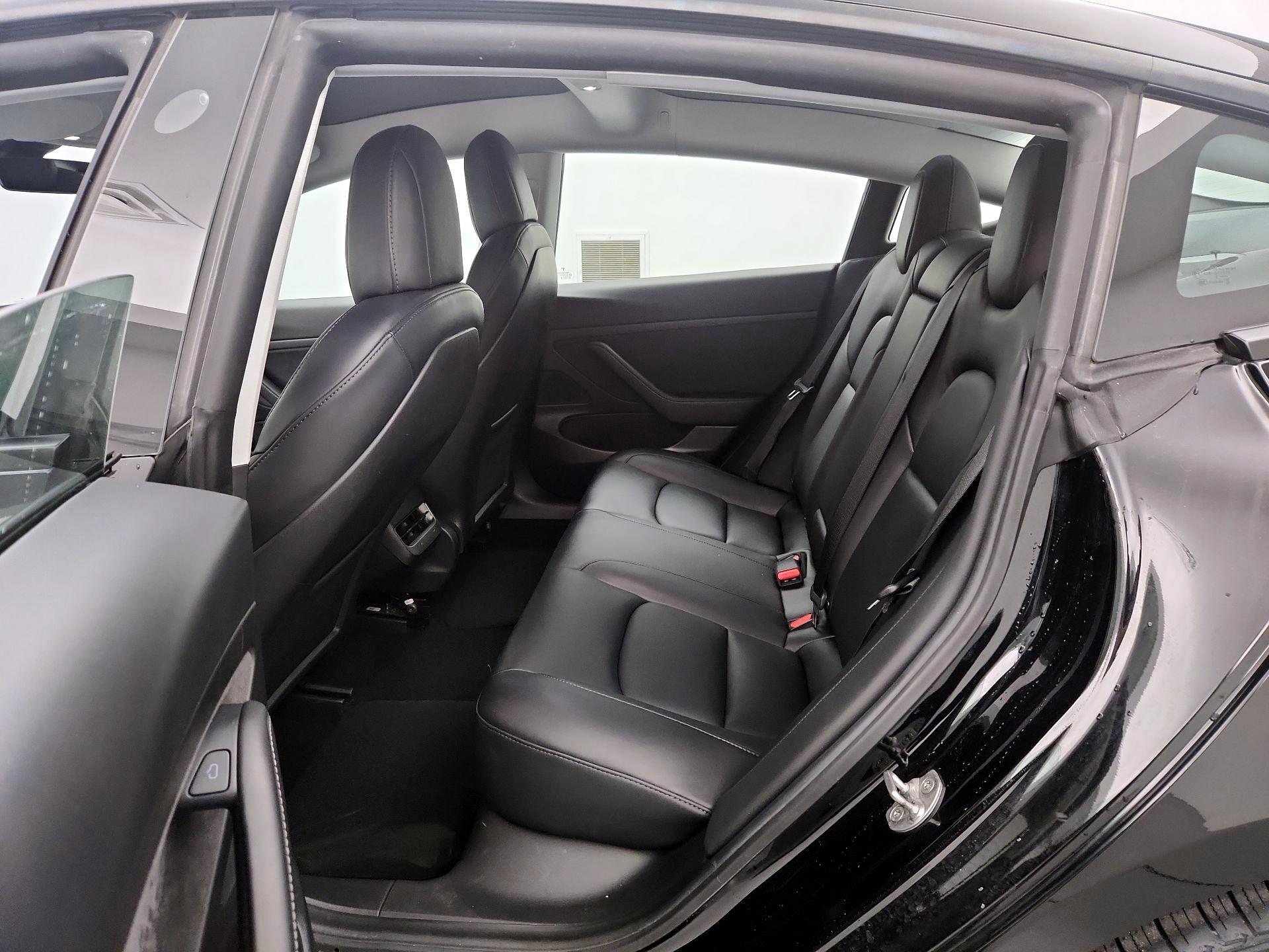 Thumbnail: 2021 Tesla Model 3 - 20