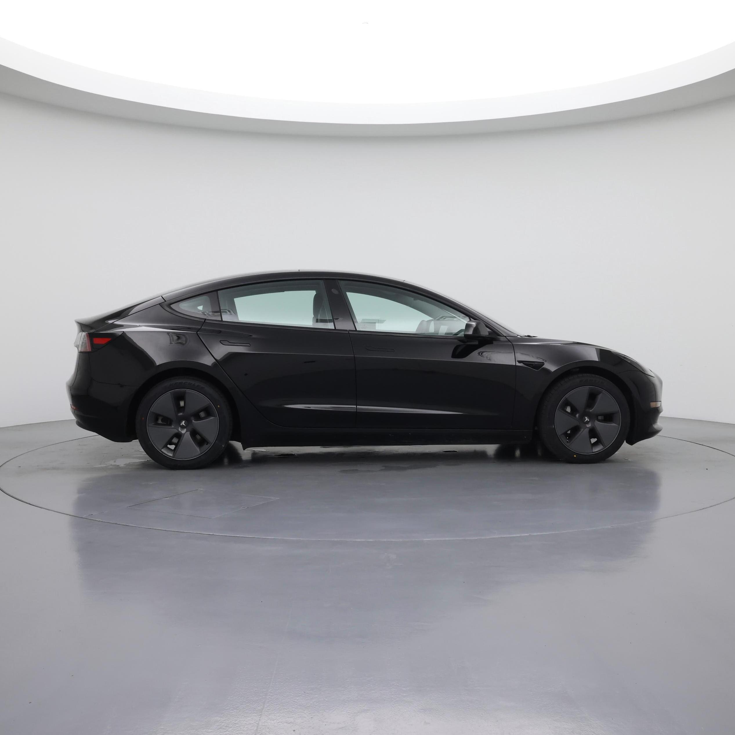 Thumbnail: 2021 Tesla Model 3 - 7