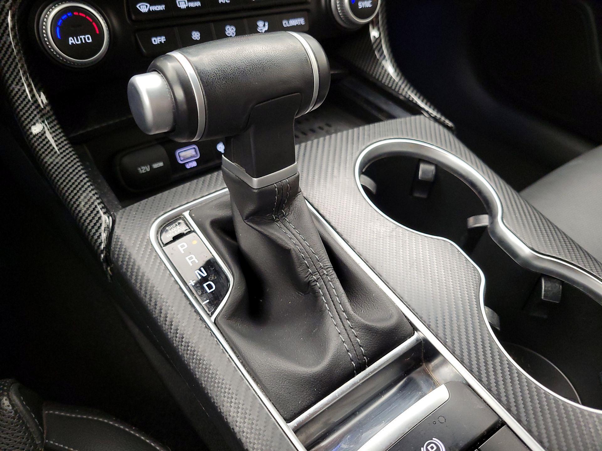 Thumbnail: 2023 Kia Stinger - 17