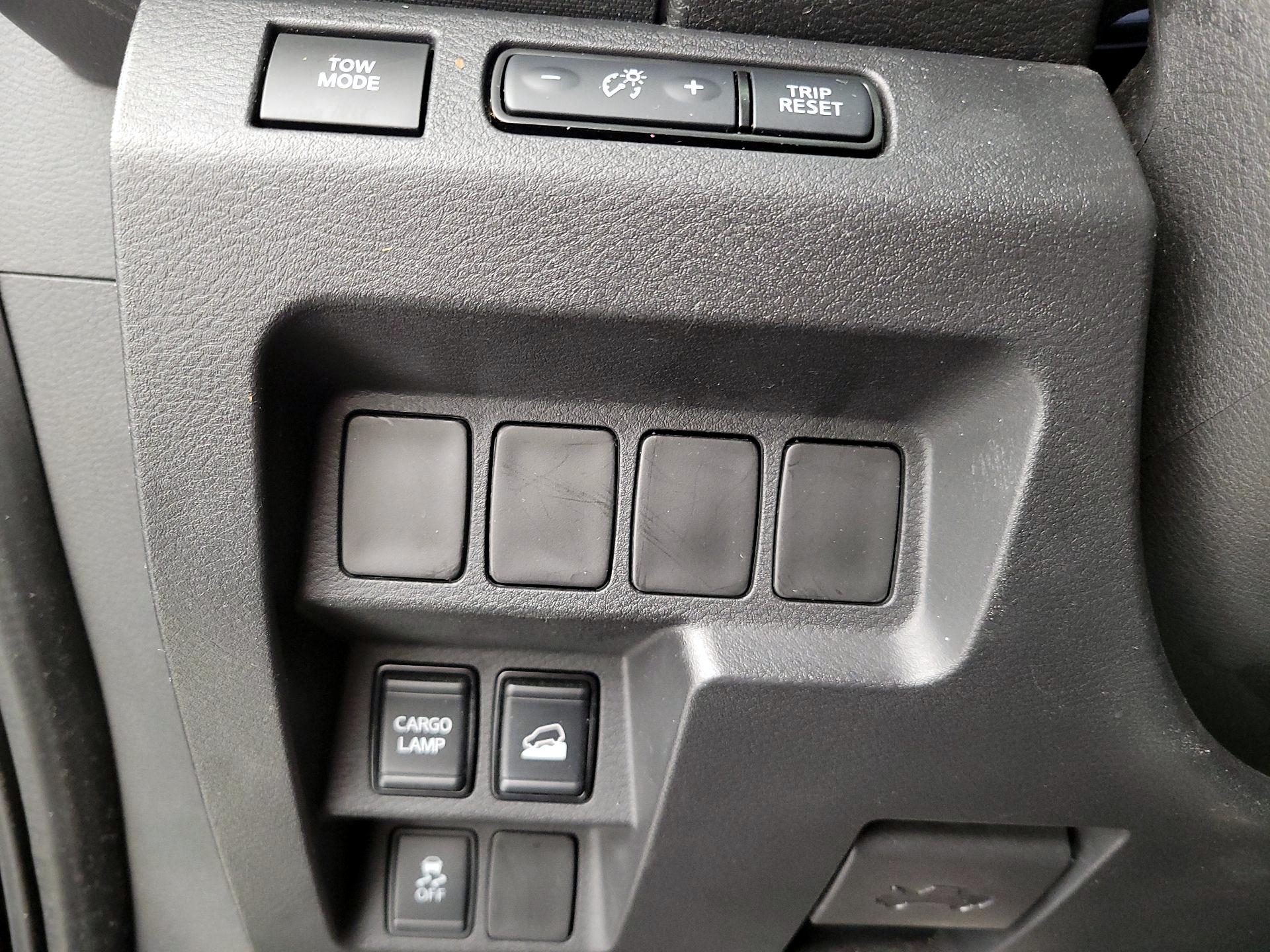 Thumbnail: 2022 Nissan Frontier - 13