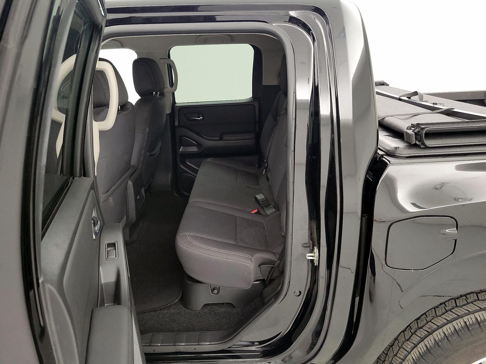 Thumbnail: 2022 Nissan Frontier - 18